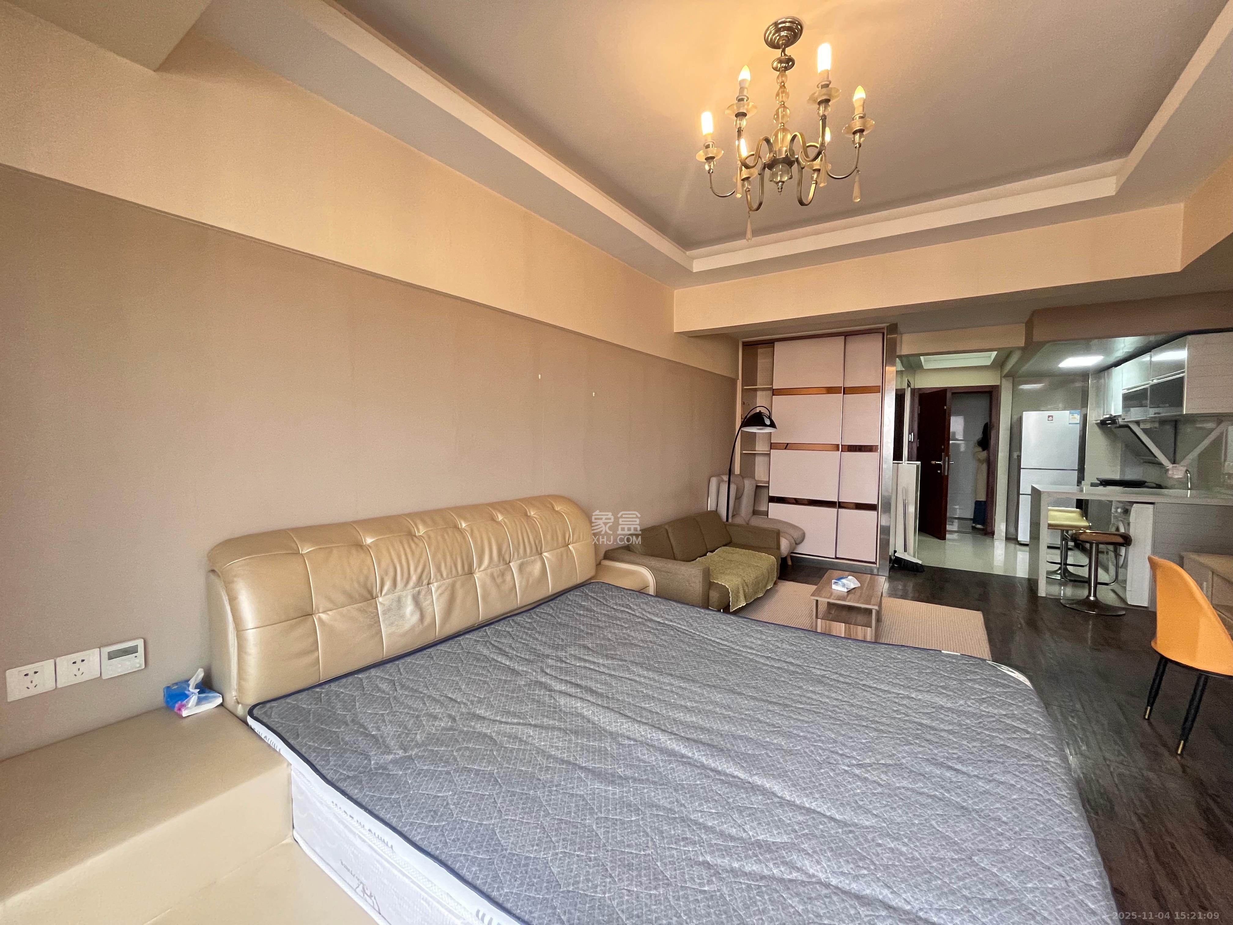 东怡外国(南湖一号) 1室1厅1卫 2400.0元/月 东怡外国(南湖一号) 1室1厅1卫 2400.0元/月室内图