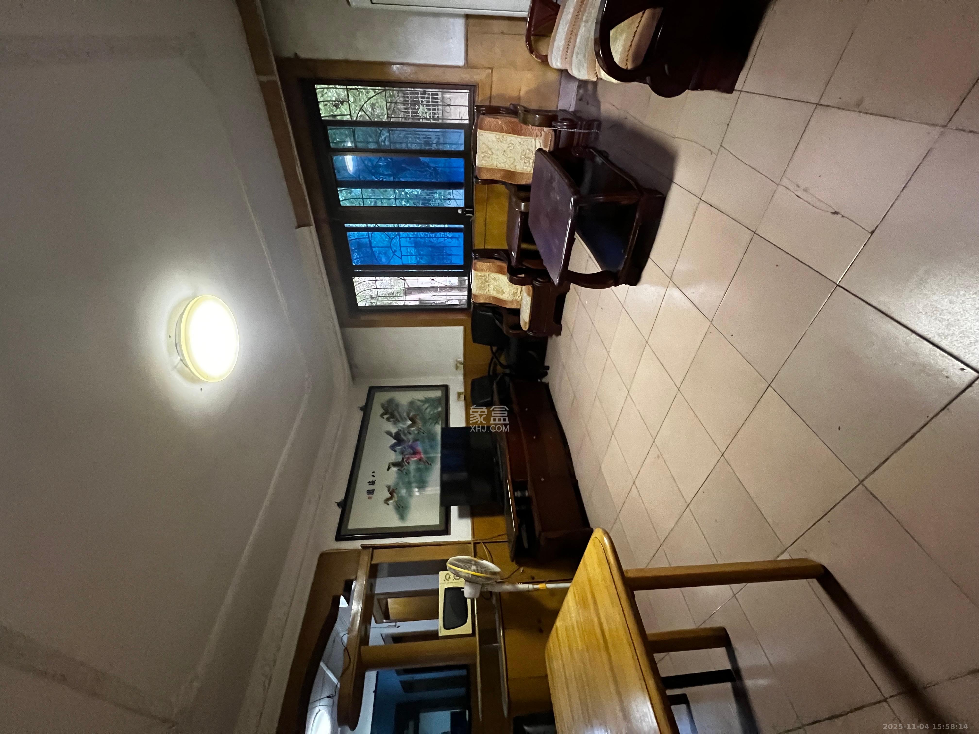 丝茅冲丽臣小区 1室1厅1卫 1400.0元/月 丝茅冲丽臣小区 1室1厅1卫 1400.0元/月室内图