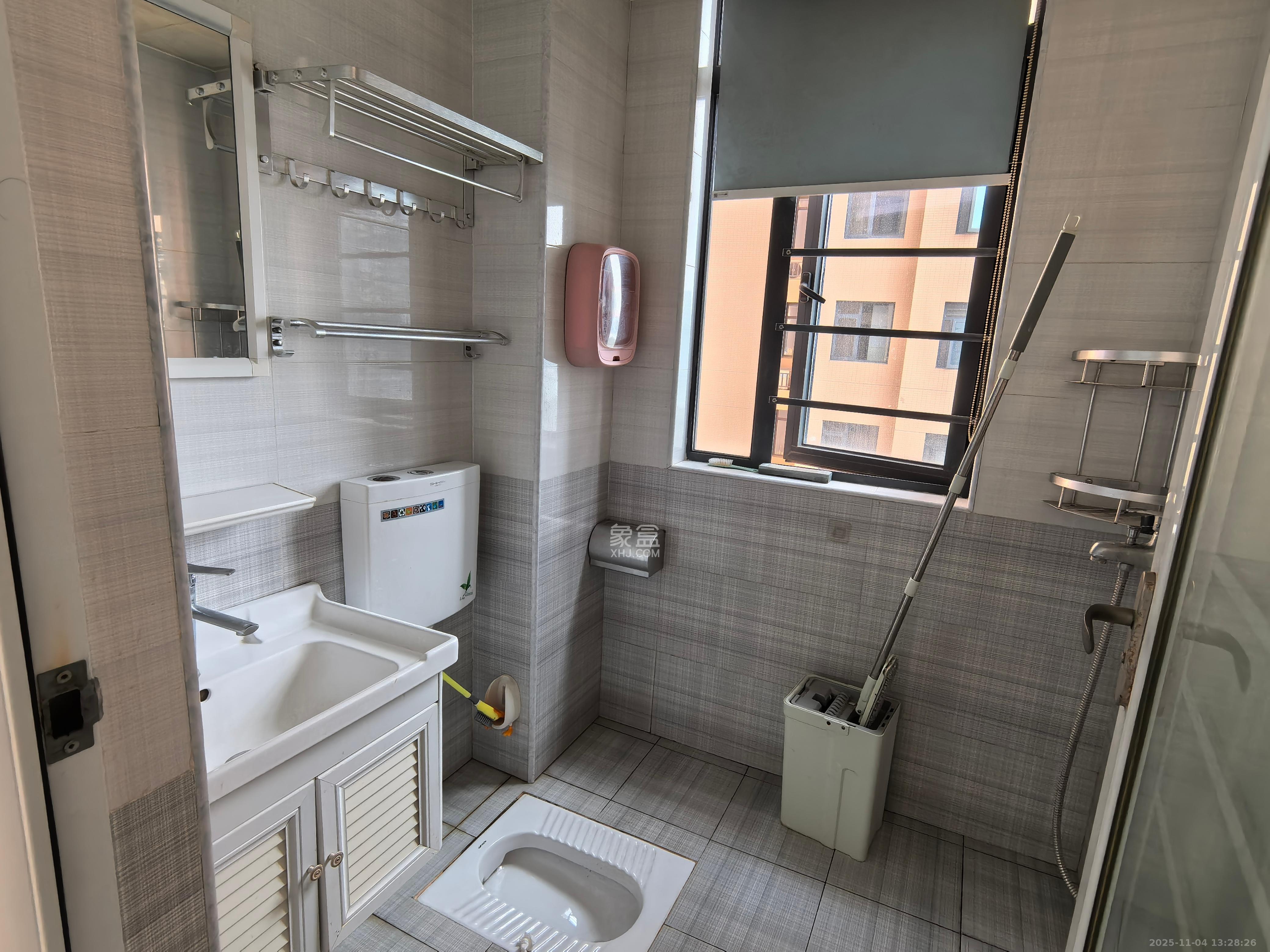 富洲滨江雅苑  2室2厅1卫    2500.0元/月室内图