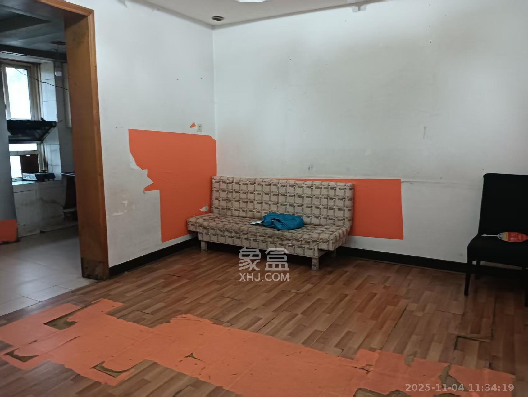 高正街散盘  2室1厅1卫    1400.0元/月 高正街散盘  2室1厅1卫    1400.0元/月室内图