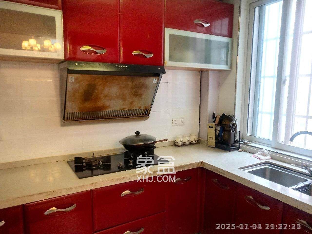 紫晶城 3室2厅2卫 1800.0元/月 紫晶城 3室2厅2卫 1800.0元/月室内图