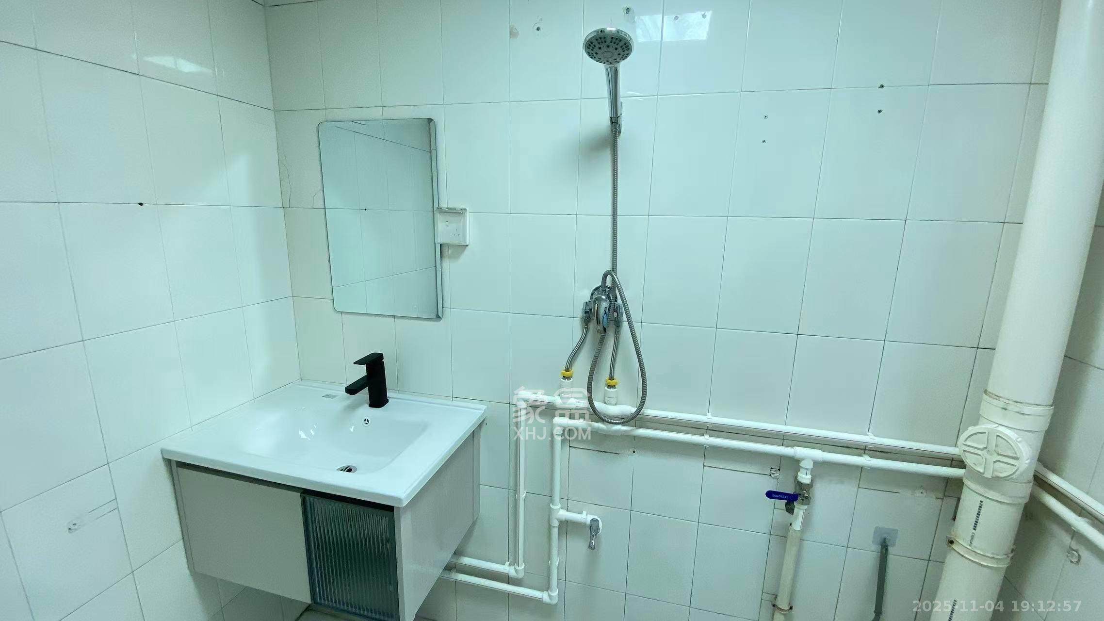 依星苑 2室1厅1卫 1980.0元/月 依星苑 2室1厅1卫 1980.0元/月室内图