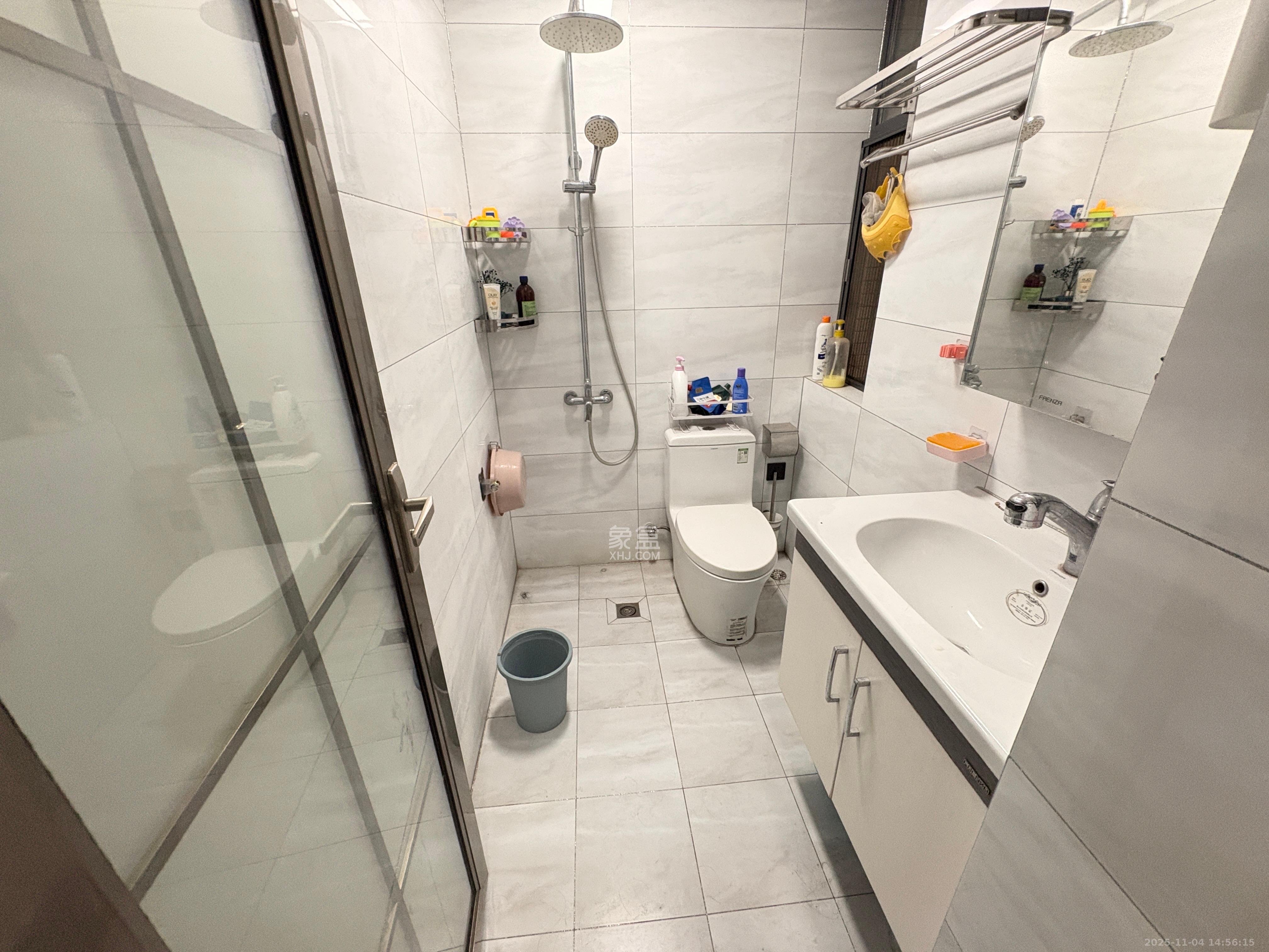 长盛岚庭  3室2厅2卫    3500.0元/月室内图