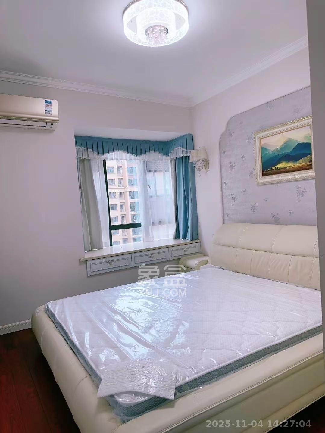 深业睿城 2室2厅1卫 2400.0元/月 深业睿城 2室2厅1卫 2400.0元/月室内图