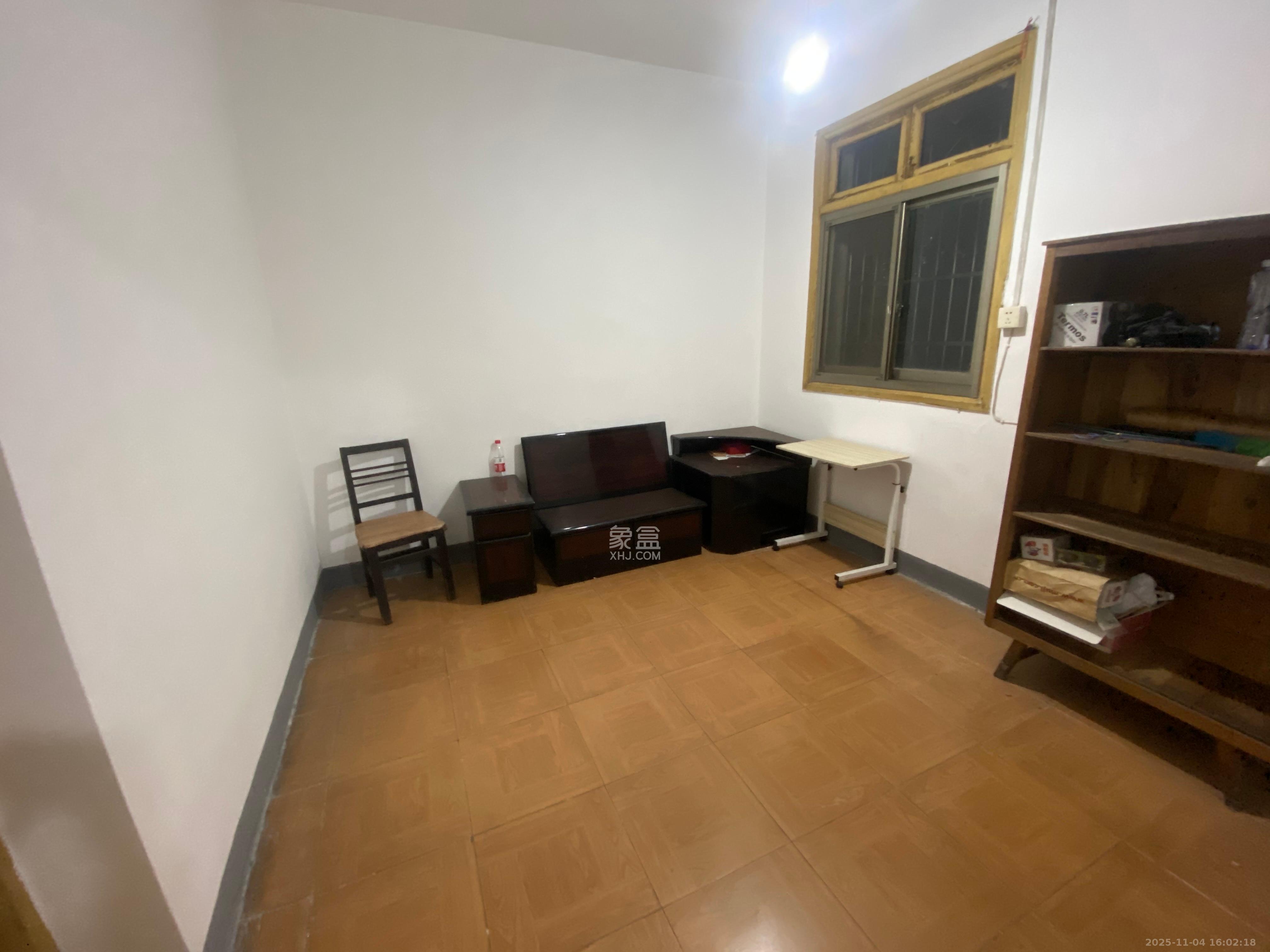 长坡水利水电机械厂宿舍 2室1厅1卫 1200.0元/月 长坡水利水电机械厂宿舍 2室1厅1卫 1200.0元/月室内图