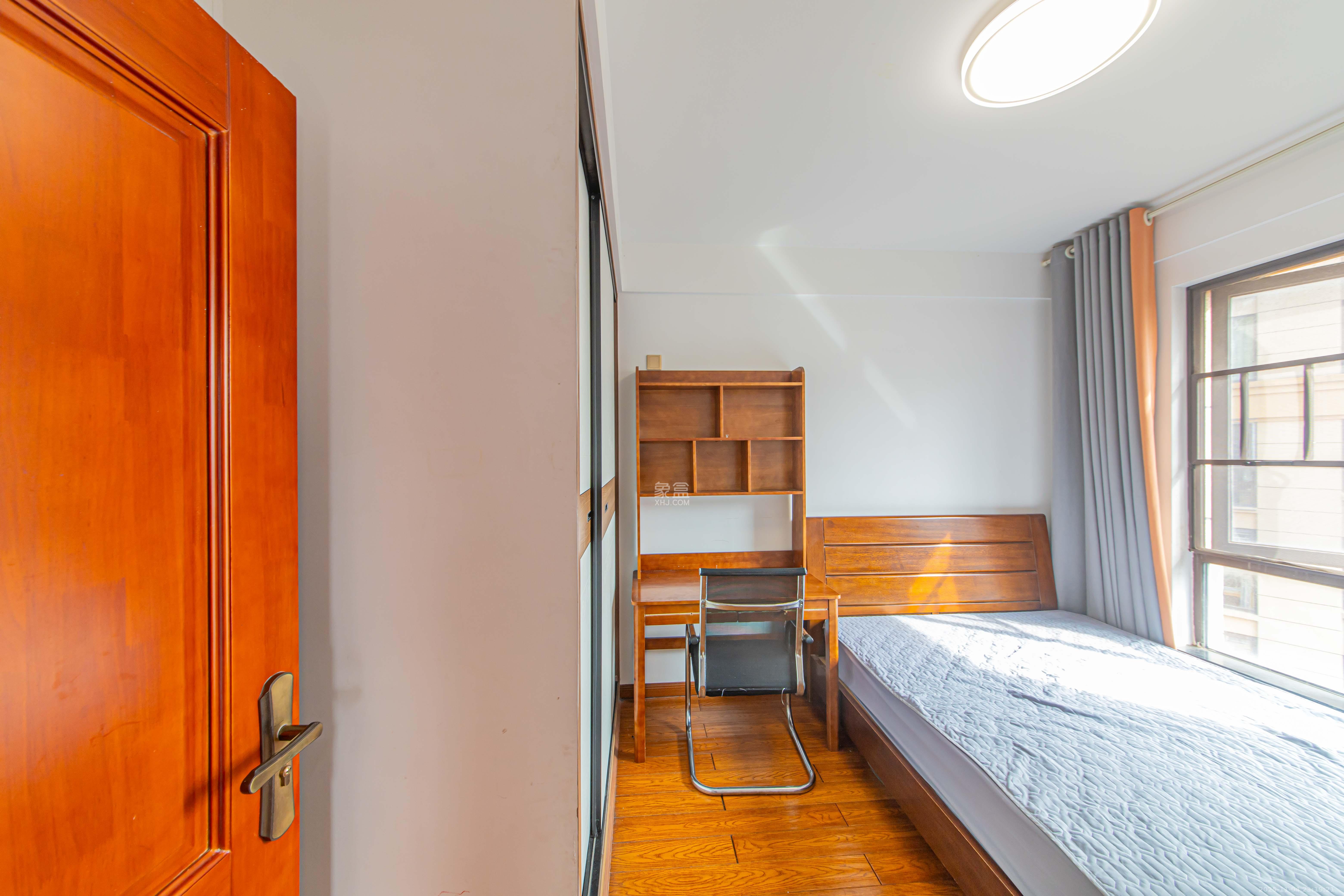 鑫远悦城(鑫远悦时代) 3室2厅1卫 86.0万 鑫远悦城(鑫远悦时代) 3室2厅1卫 86.0万卧室