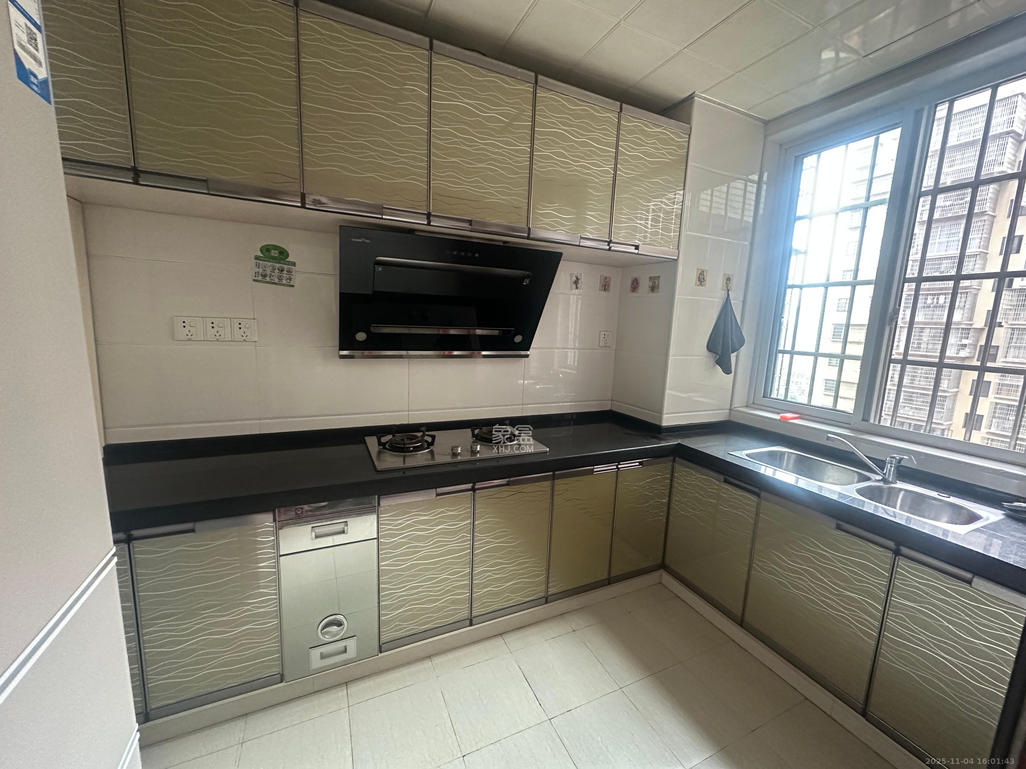 星城新宇莲景苑 3室1厅1卫 2700.0元/月 星城新宇莲景苑 3室1厅1卫 2700.0元/月室内图