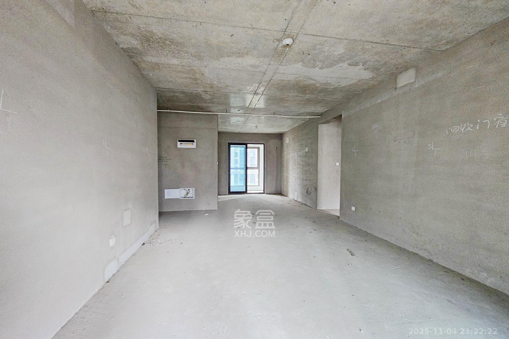 明昇壹城（明昇时代广场）二期  3室2厅2卫    168.0万客厅