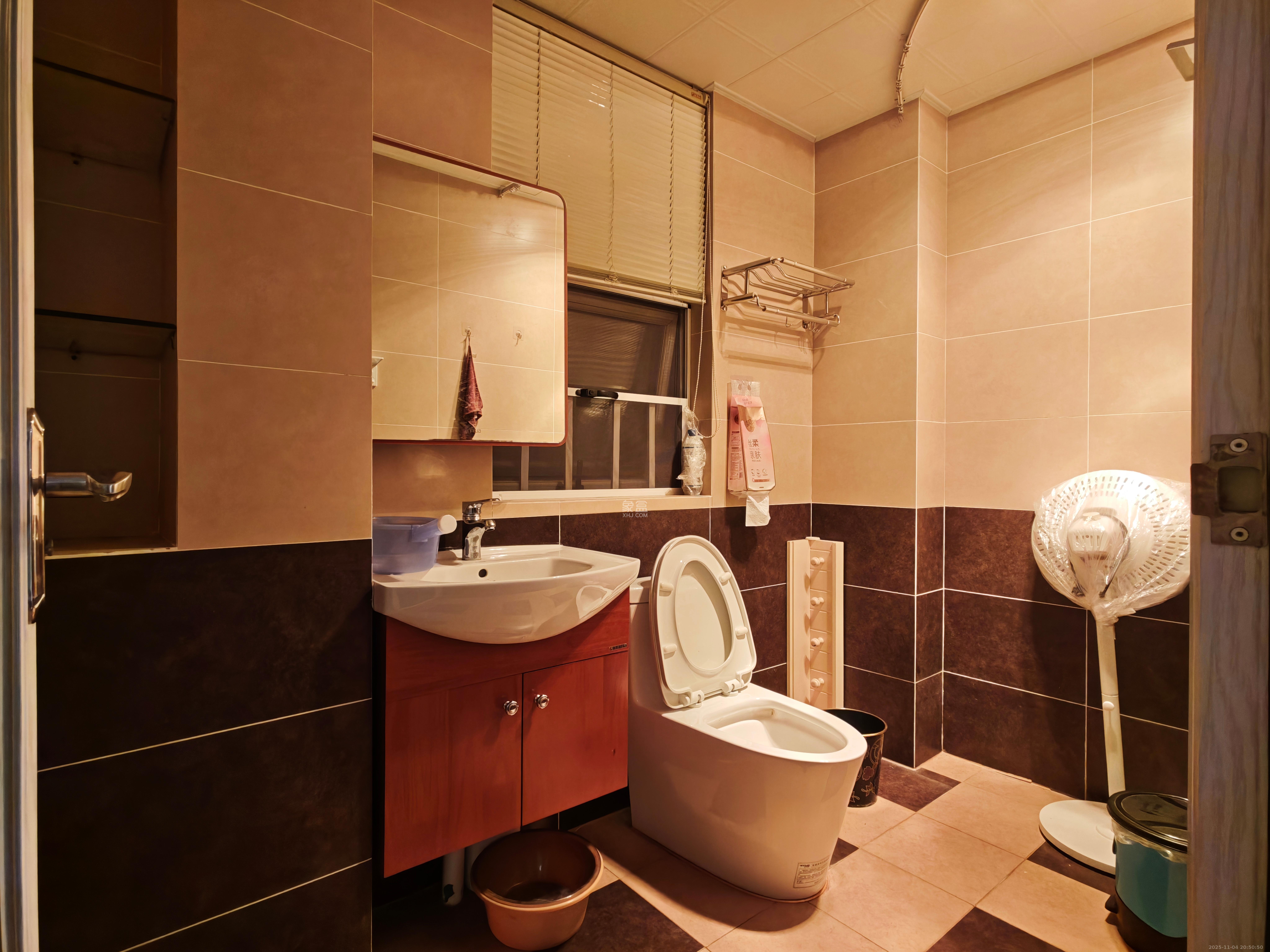 五矿万境水岸二期（五矿万境水岸和苑）  3室2厅2卫    3300.0元/月室内图