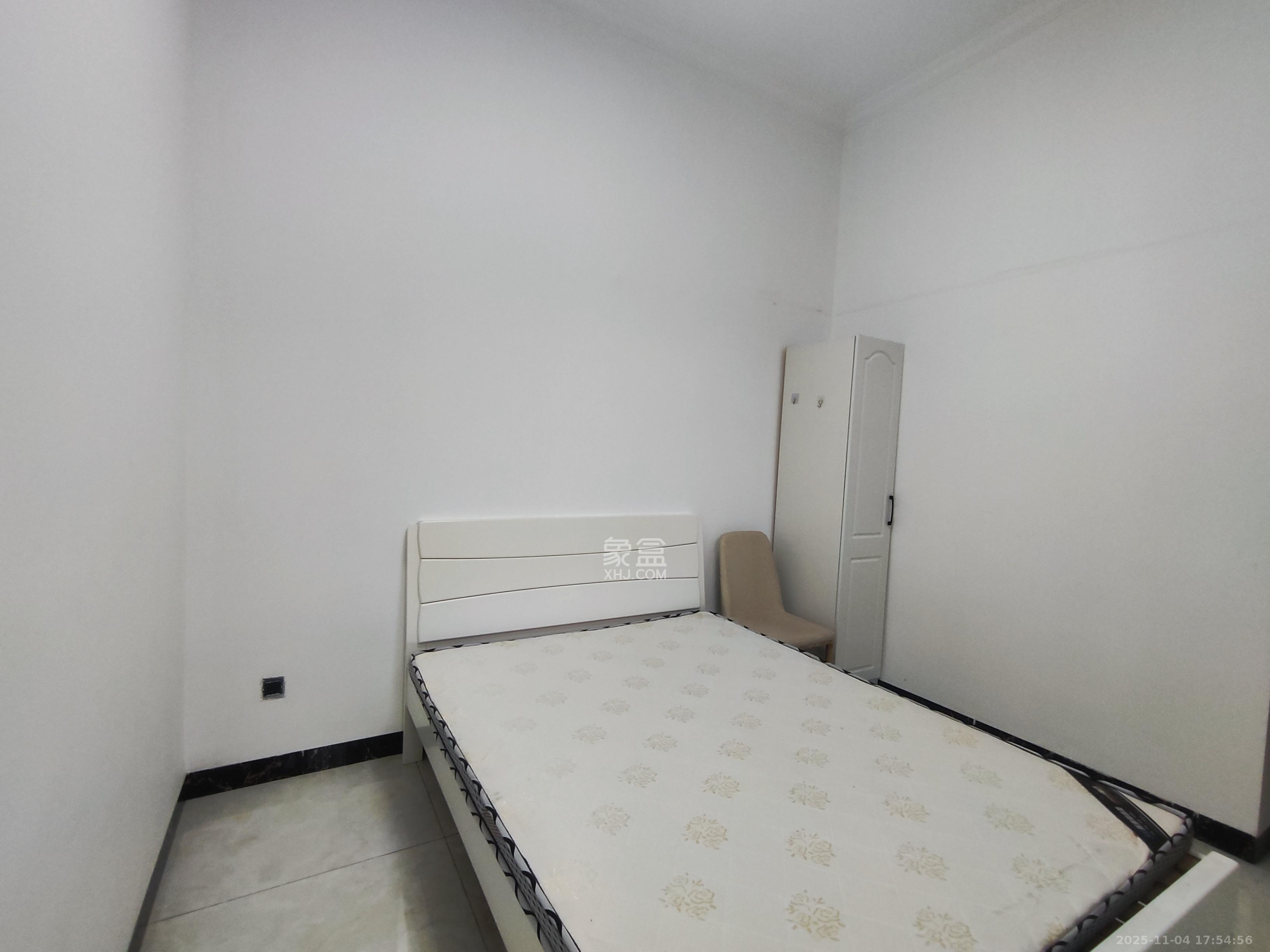 恒大翡翠华庭 2室1厅1卫 1780.0元/月 恒大翡翠华庭 2室1厅1卫 1780.0元/月室内图