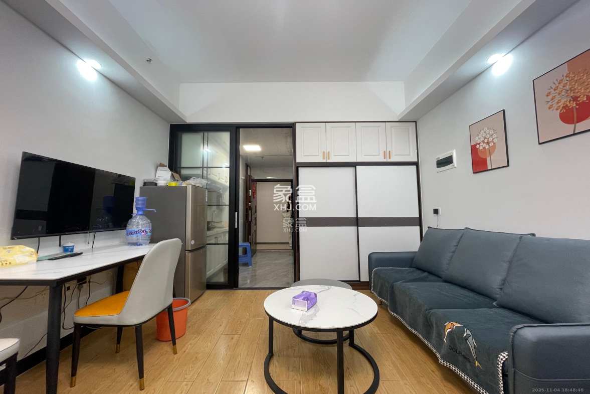 万润时光里 1室0厅0卫 1600.0元/月 万润时光里 1室0厅0卫 1600.0元/月室内图