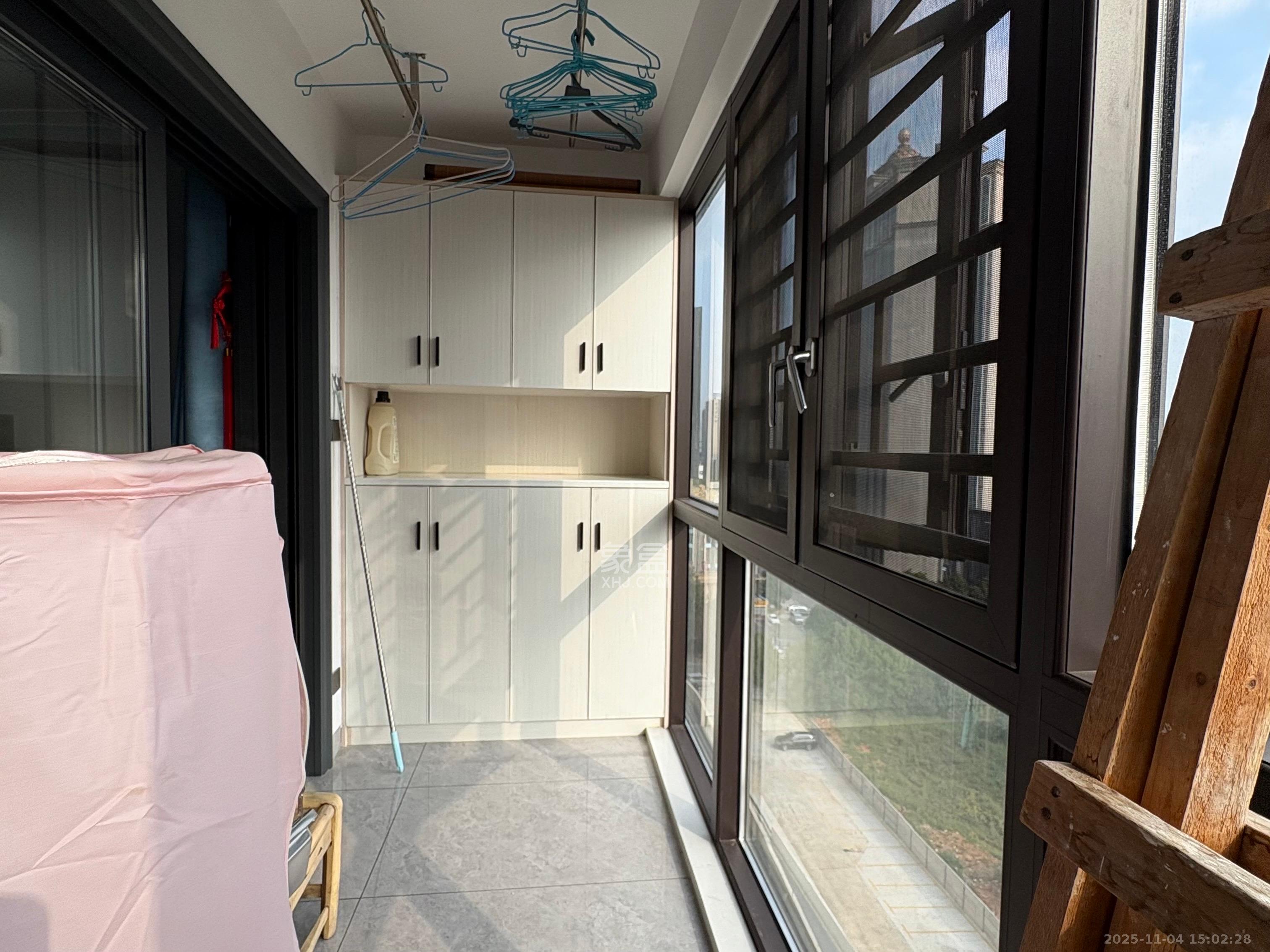 新长海广场 3室1厅1卫 2400.0元/月 新长海广场 3室1厅1卫 2400.0元/月室内图