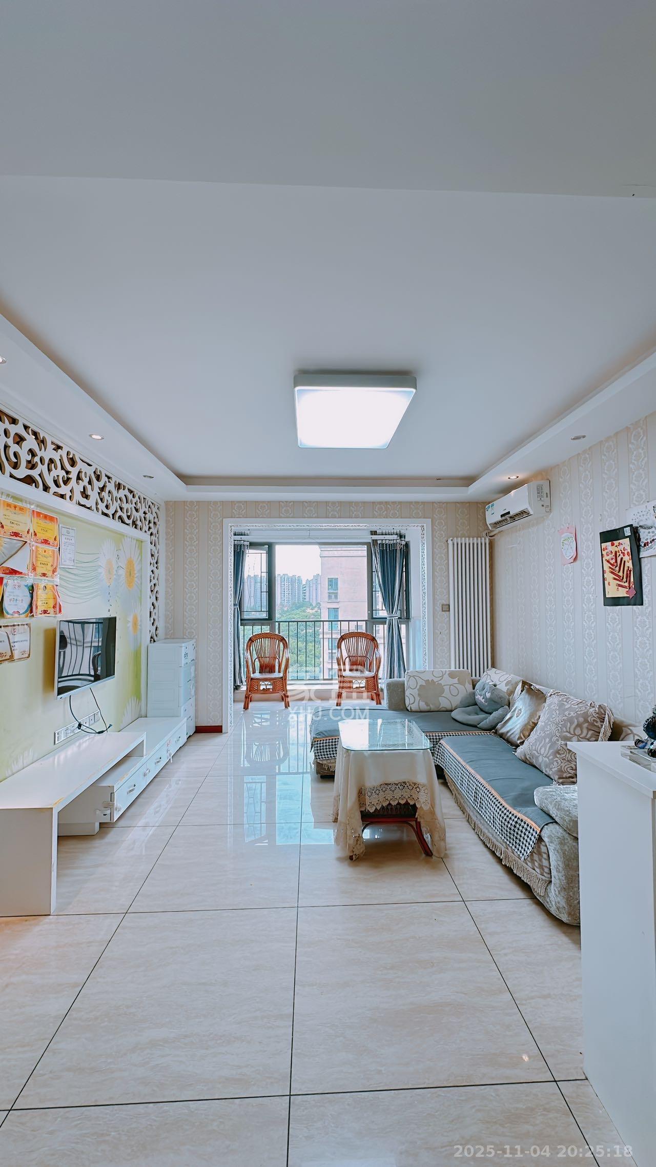 怡海星城 3室2厅2卫 2200.0元/月 怡海星城 3室2厅2卫 2200.0元/月室内图