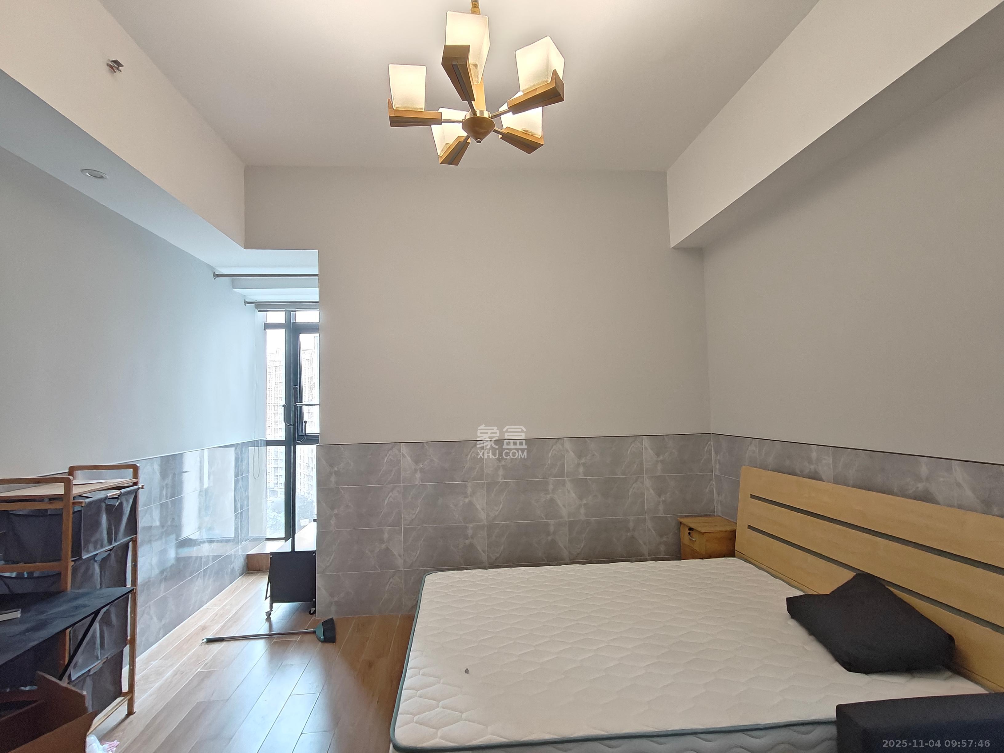 新世界广场 1室1厅1卫 1400.0元/月 新世界广场 1室1厅1卫 1400.0元/月室内图