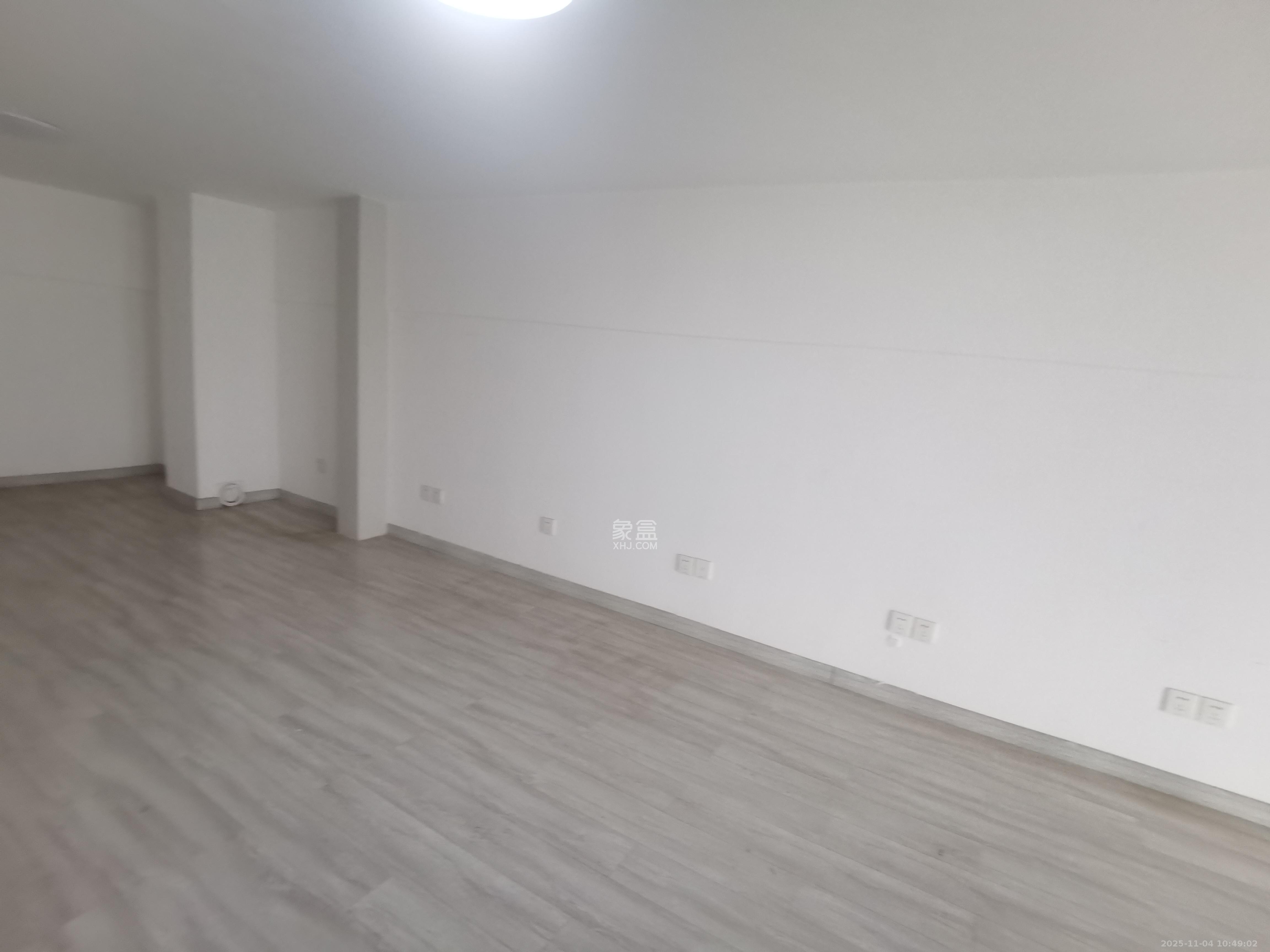 华润置地广场二期  1室0厅0卫    1500.0元/月室内图