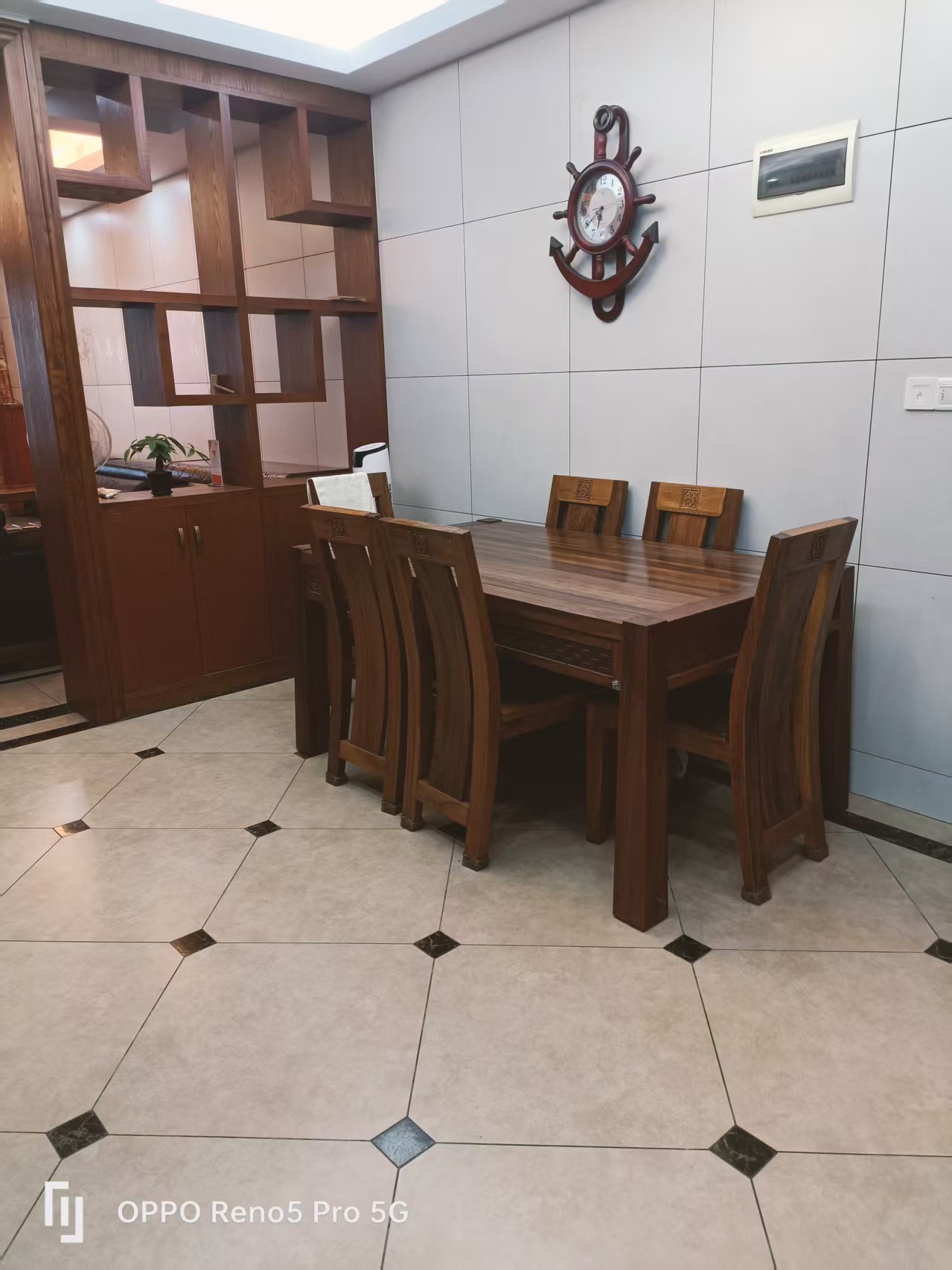 爱民苑综合楼  1室1厅1卫    1300.0元/月室内图