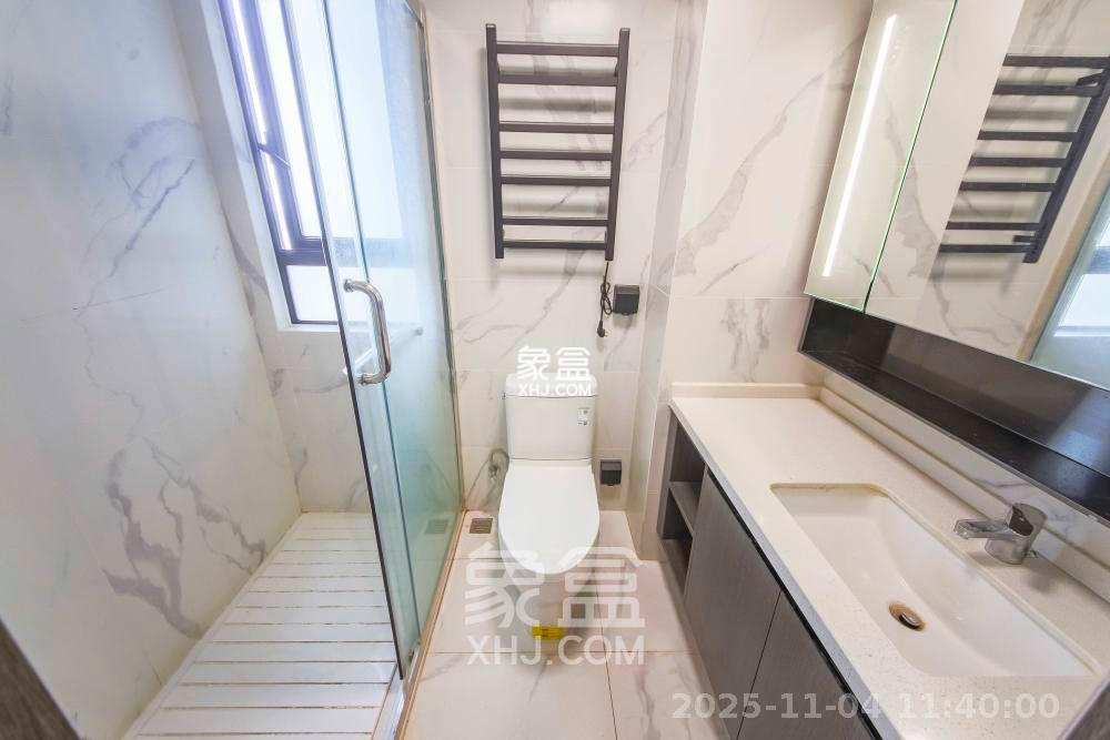 印湘江二(印江雅居) 3室2厅2卫 5500.0元/月 印湘江二(印江雅居) 3室2厅2卫 5500.0元/月室内图