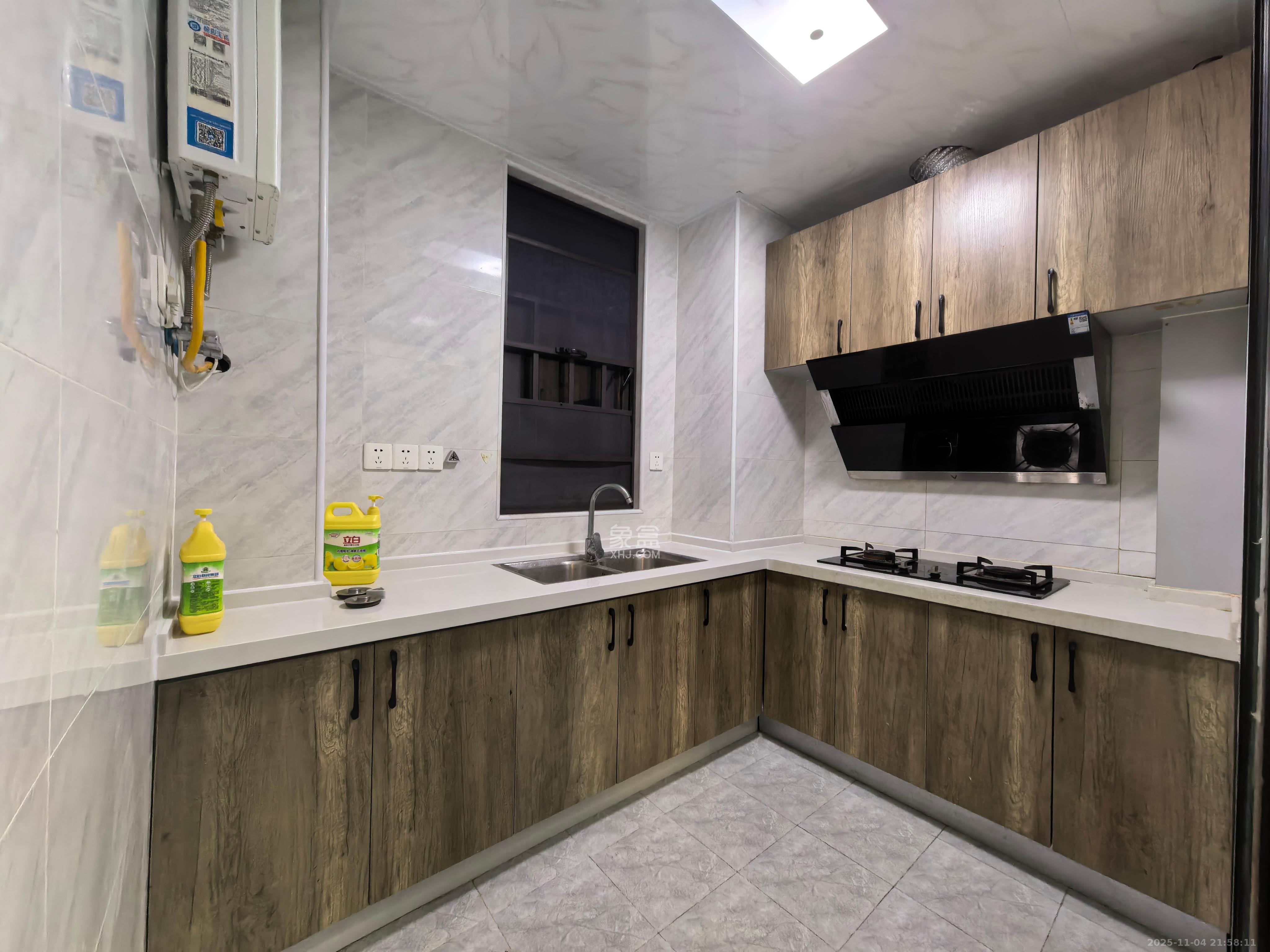 东合新苑 2室2厅1卫 2100.0元/月 东合新苑 2室2厅1卫 2100.0元/月室内图