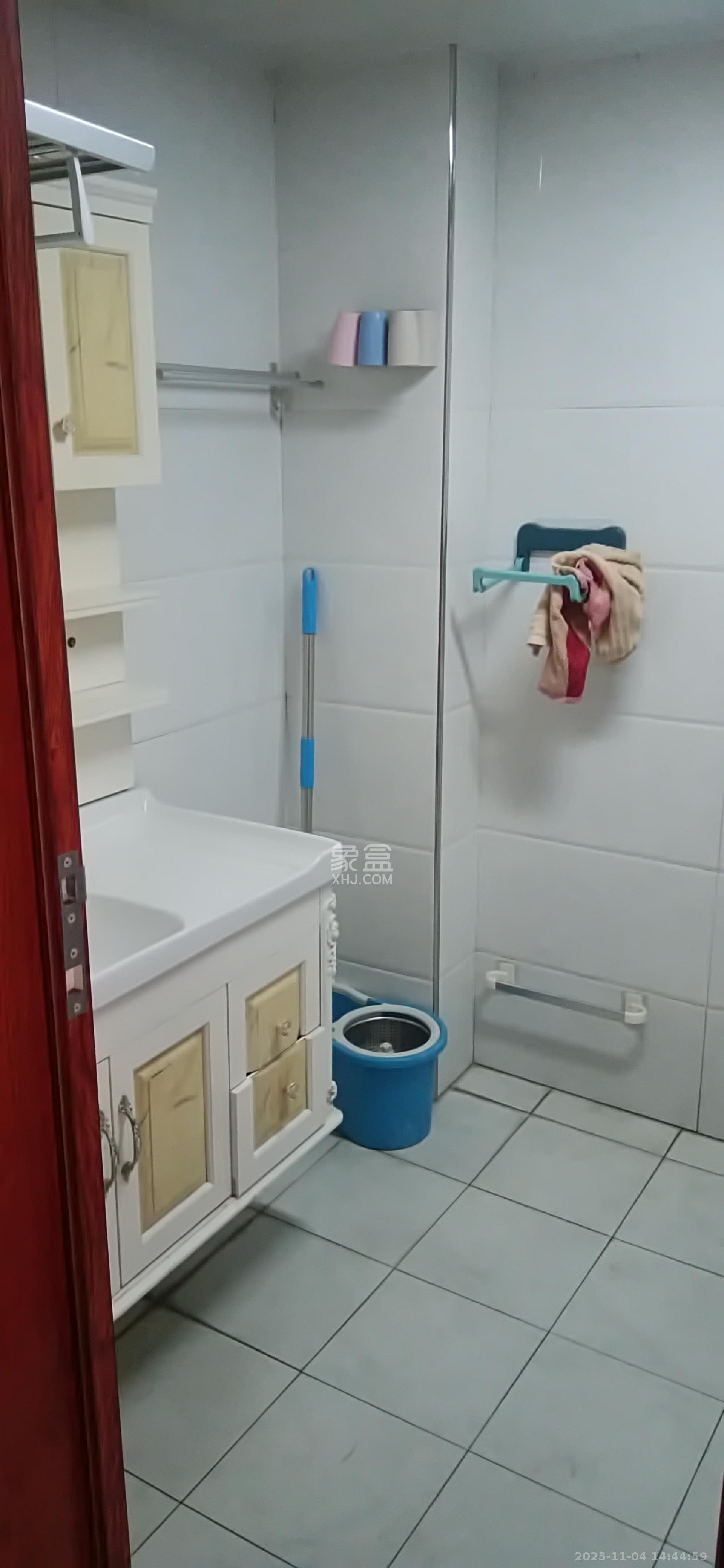 海伦春天  2室2厅1卫    1800.0元/月室内图