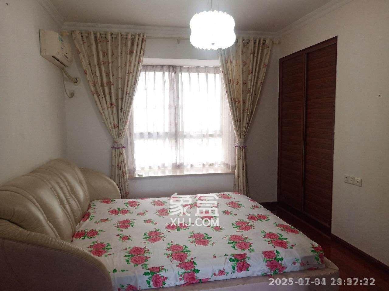 紫晶城 3室2厅2卫 1800.0元/月 紫晶城 3室2厅2卫 1800.0元/月室内图