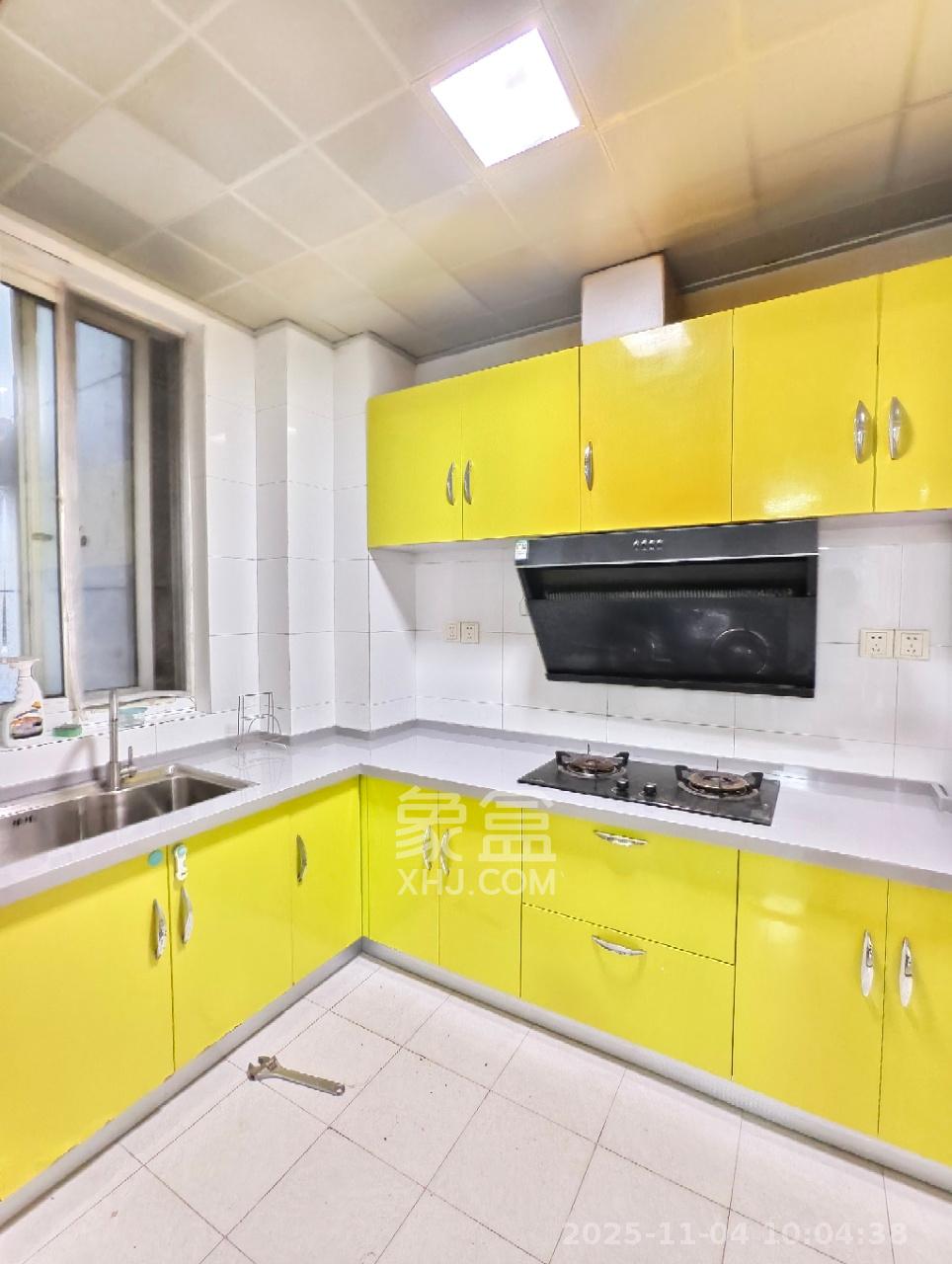 风华四季园  2室2厅1卫    2400.0元/月室内图