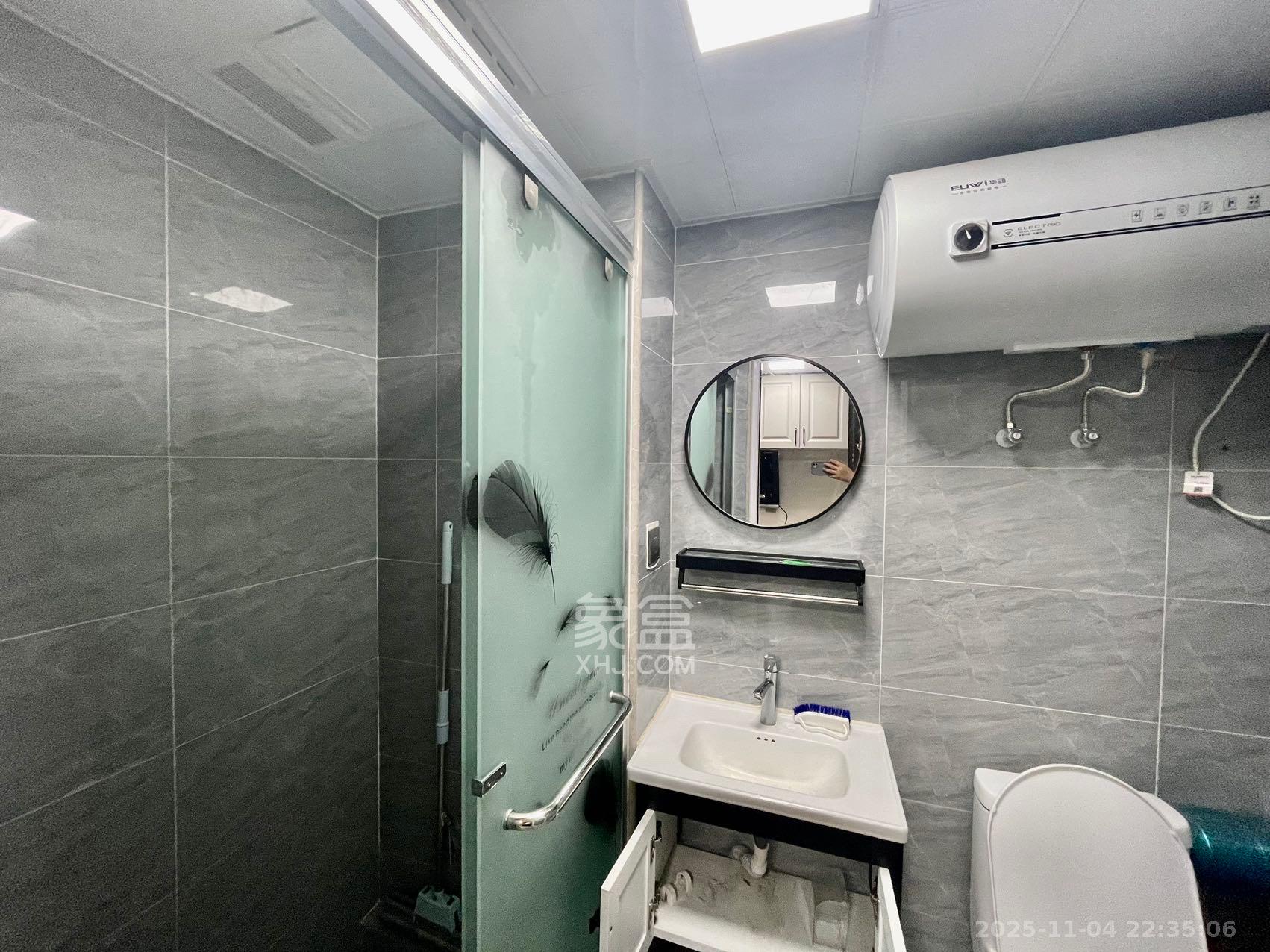 中海珑悦府 1室1厅1卫 1100.0元/月 中海珑悦府 1室1厅1卫 1100.0元/月室内图