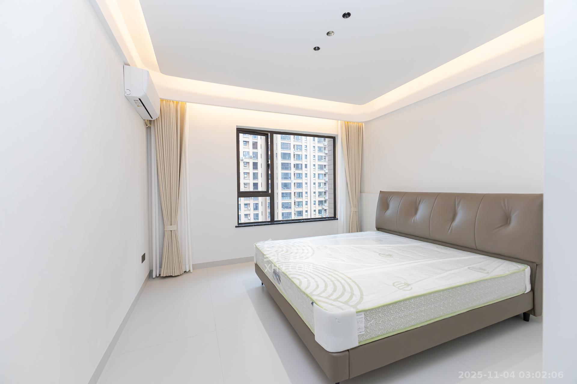 润和又一城  4室2厅2卫    135.8万卧室