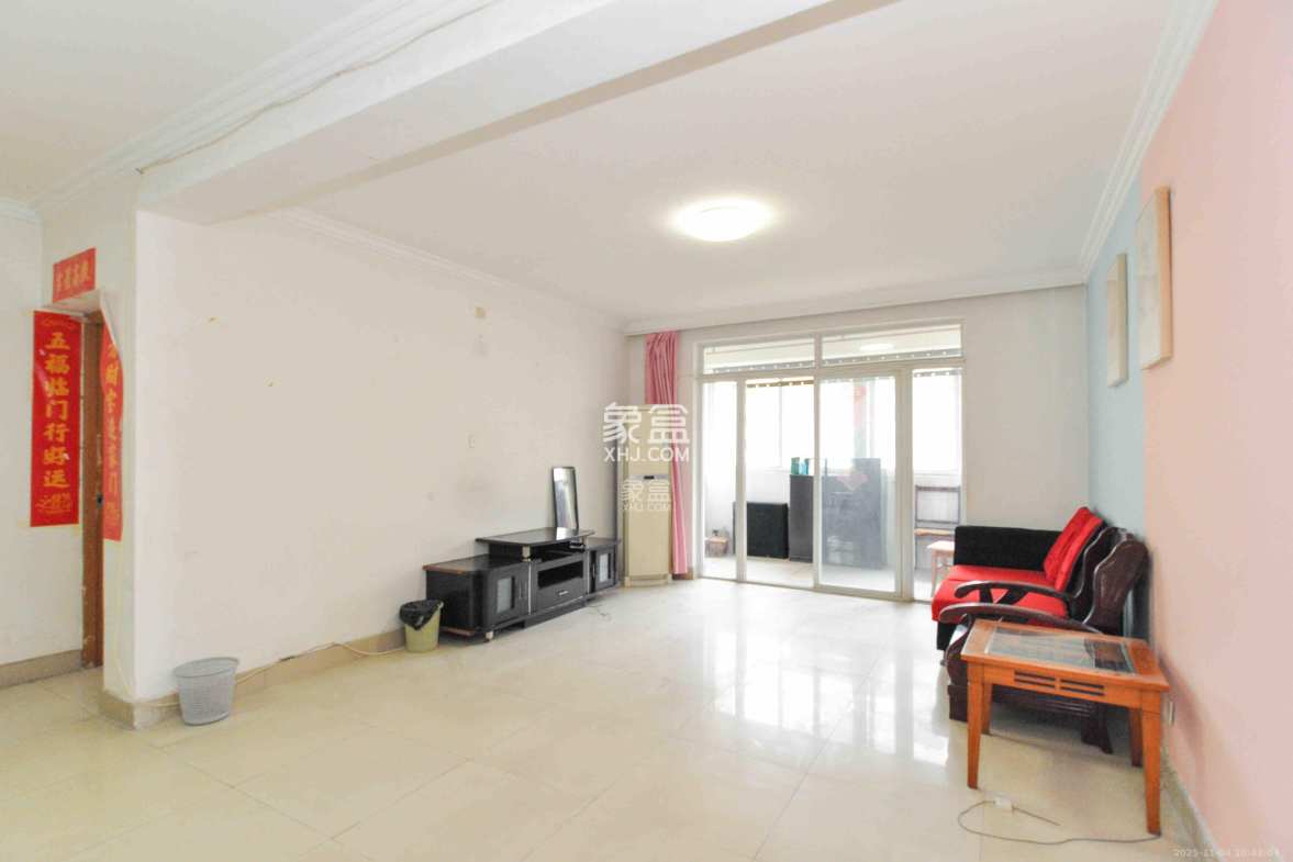 恒万西溪里 3室2厅1卫 3000.0元/月 恒万西溪里 3室2厅1卫 3000.0元/月室内图