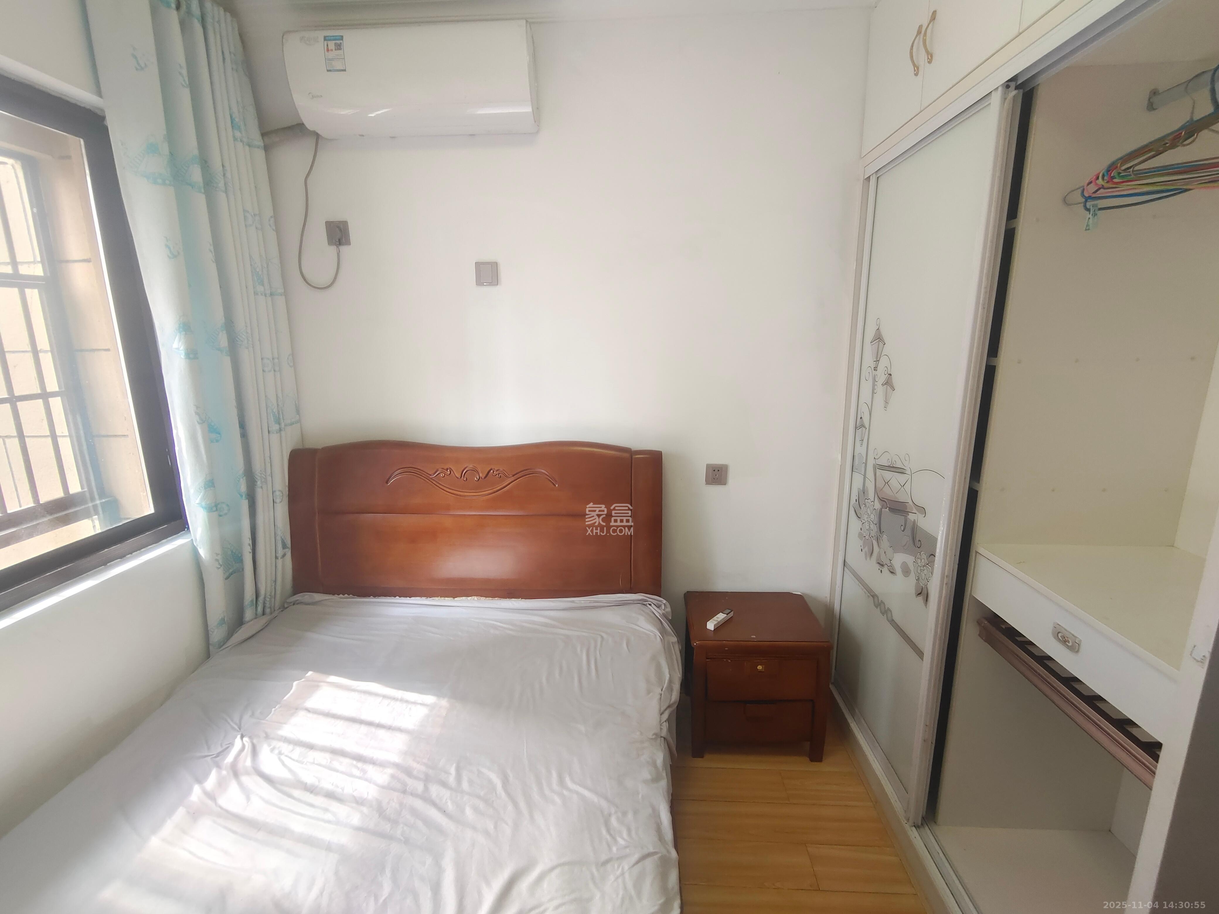 奥克斯缔壹城  3室2厅1卫    2000.0元/月室内图