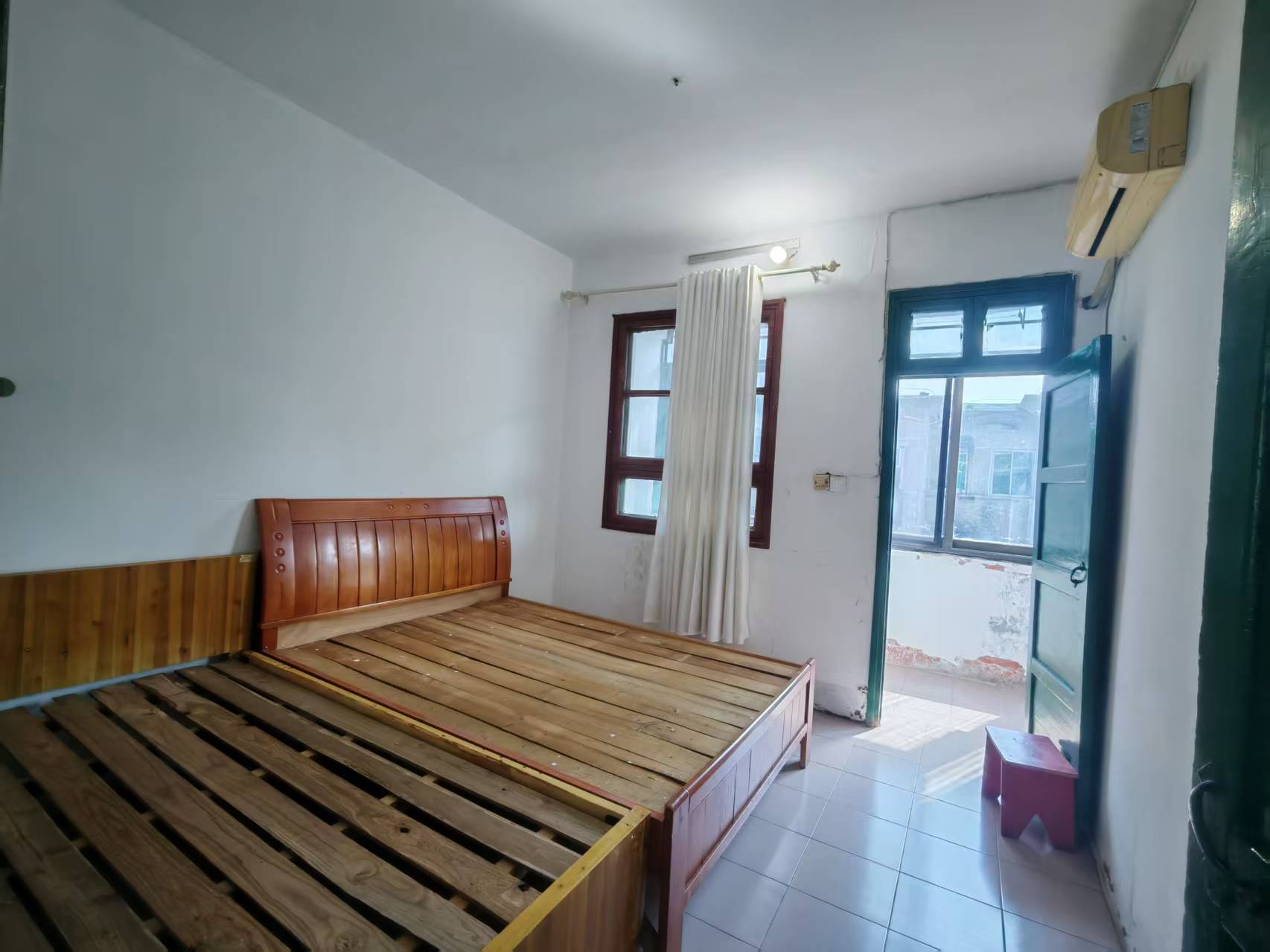 梓园社区(麻纺厂宿舍)  2室1厅1卫    13.8万室内图