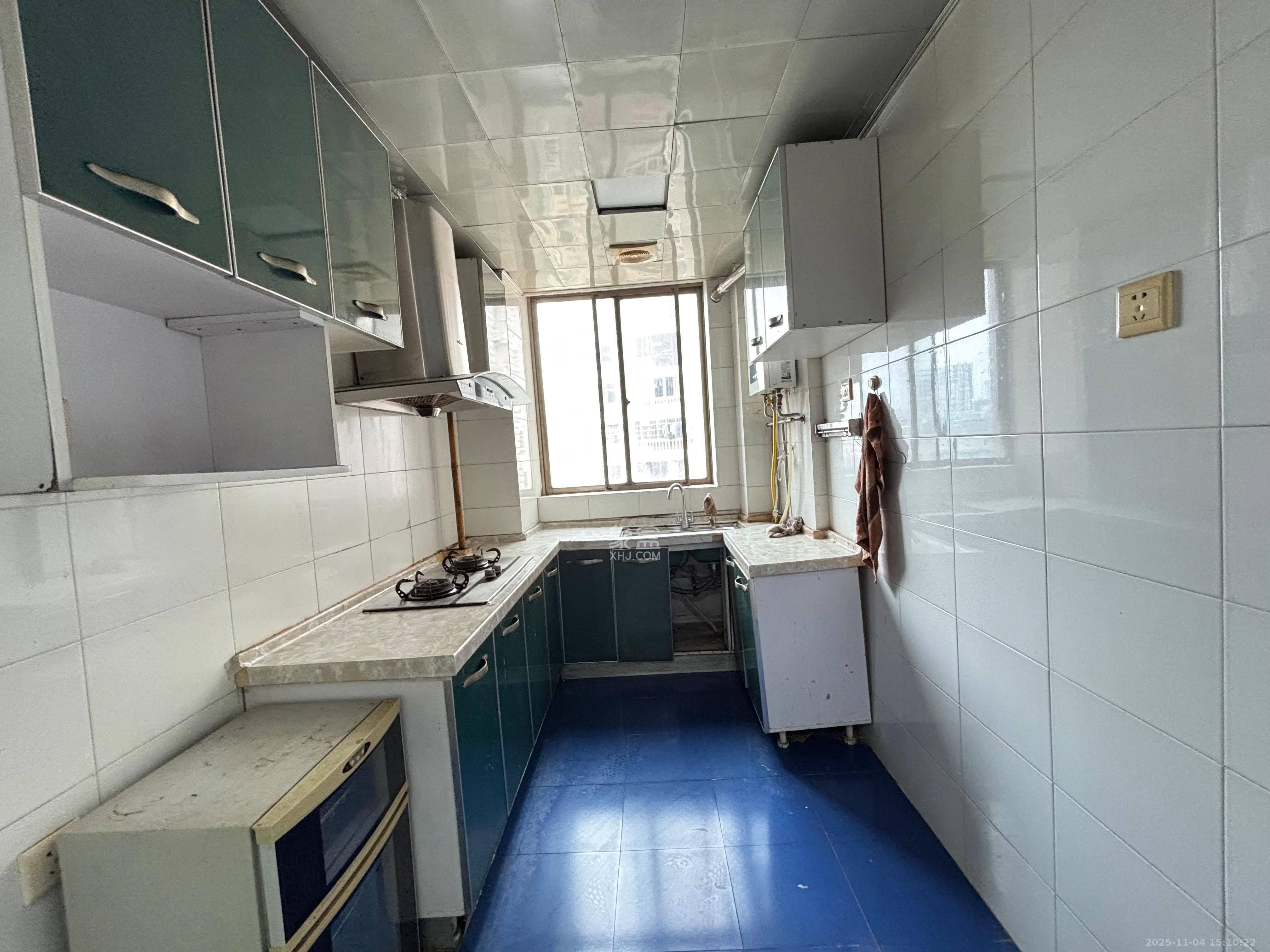 时代天骄  3室2厅2卫    2300.0元/月室内图