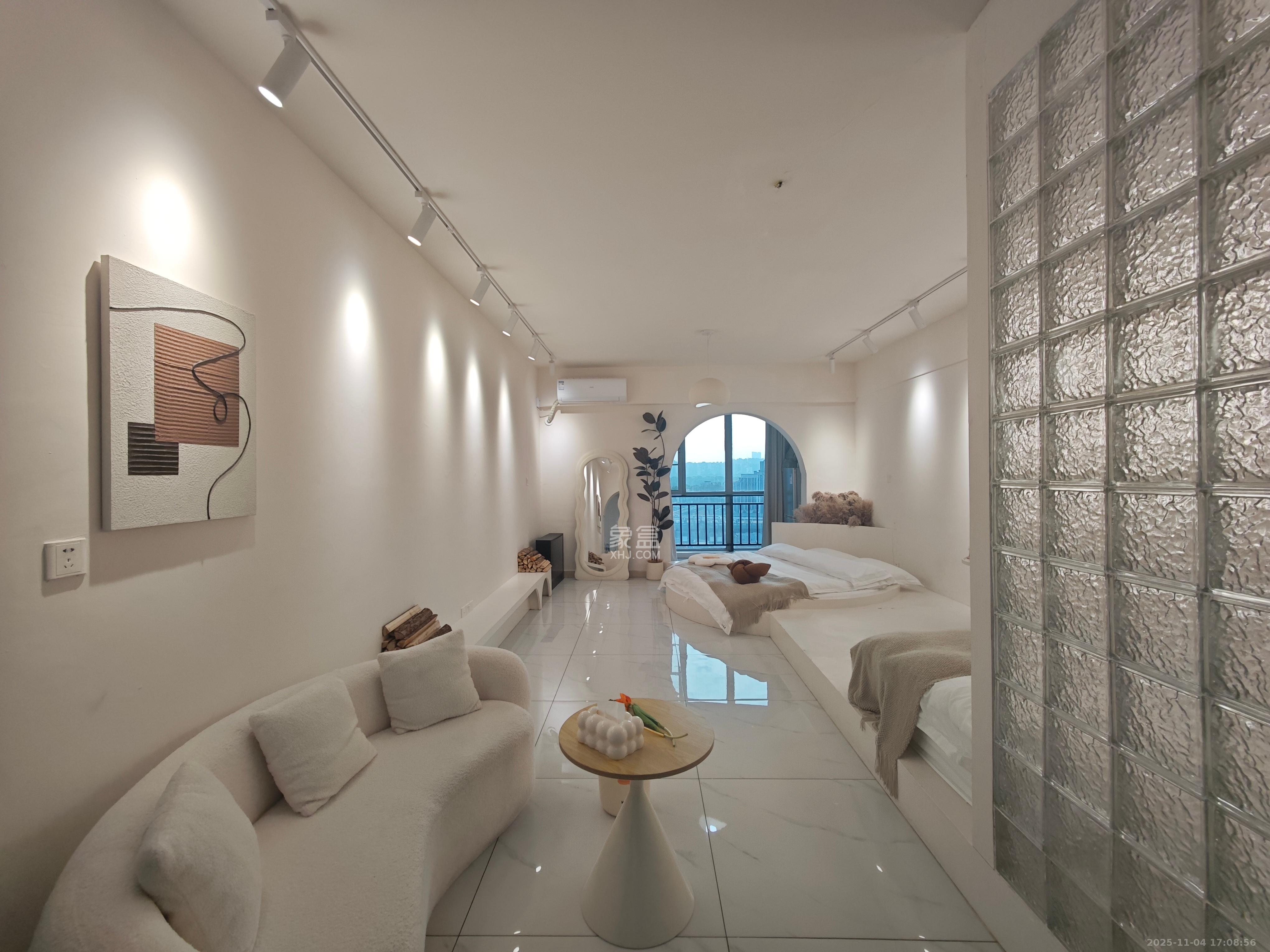 五一中央领御 1室1厅1卫 2000.0元/月 五一中央领御 1室1厅1卫 2000.0元/月室内图