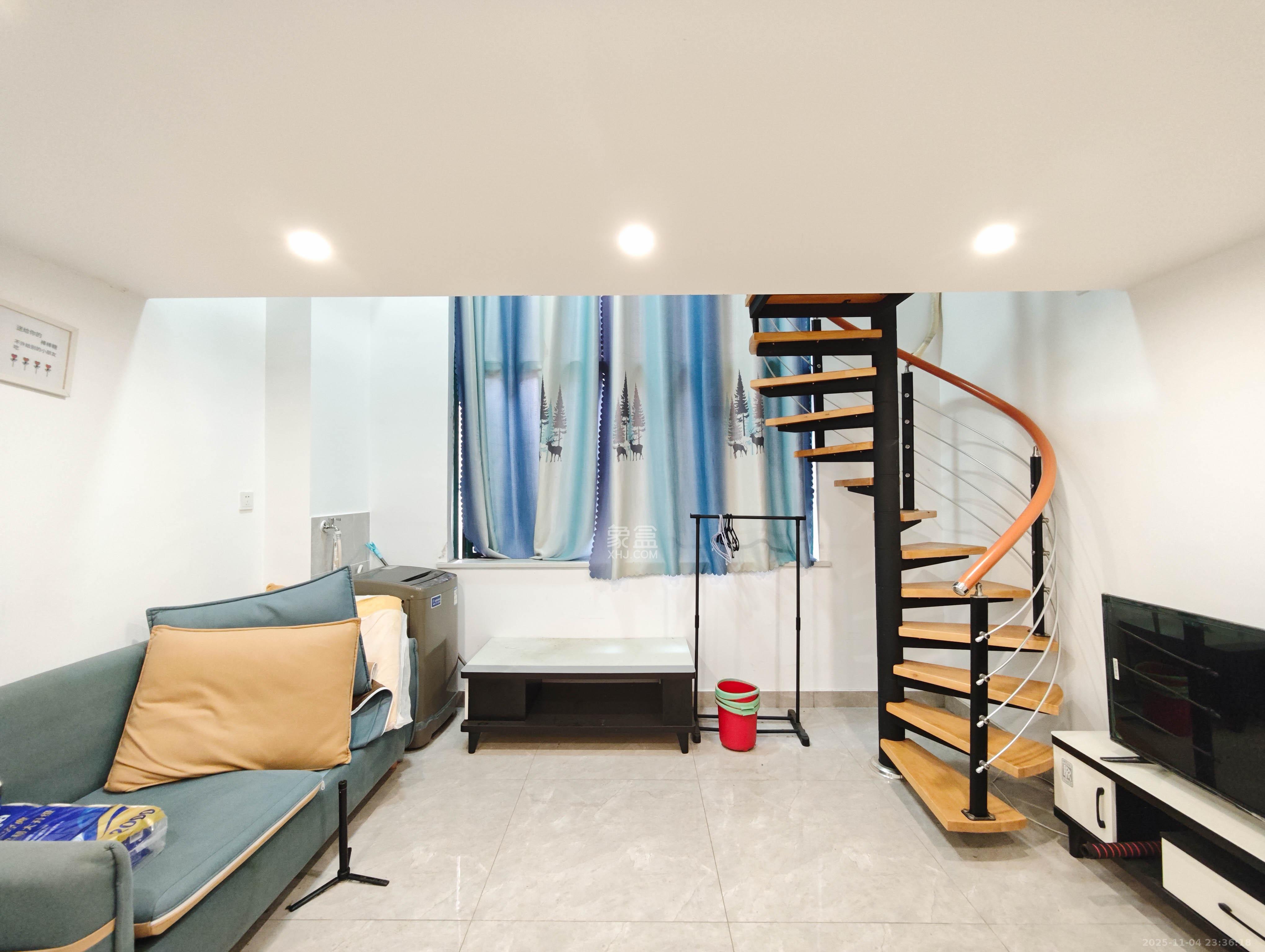 博长山水香颐  1室1厅1卫    22.0万客厅