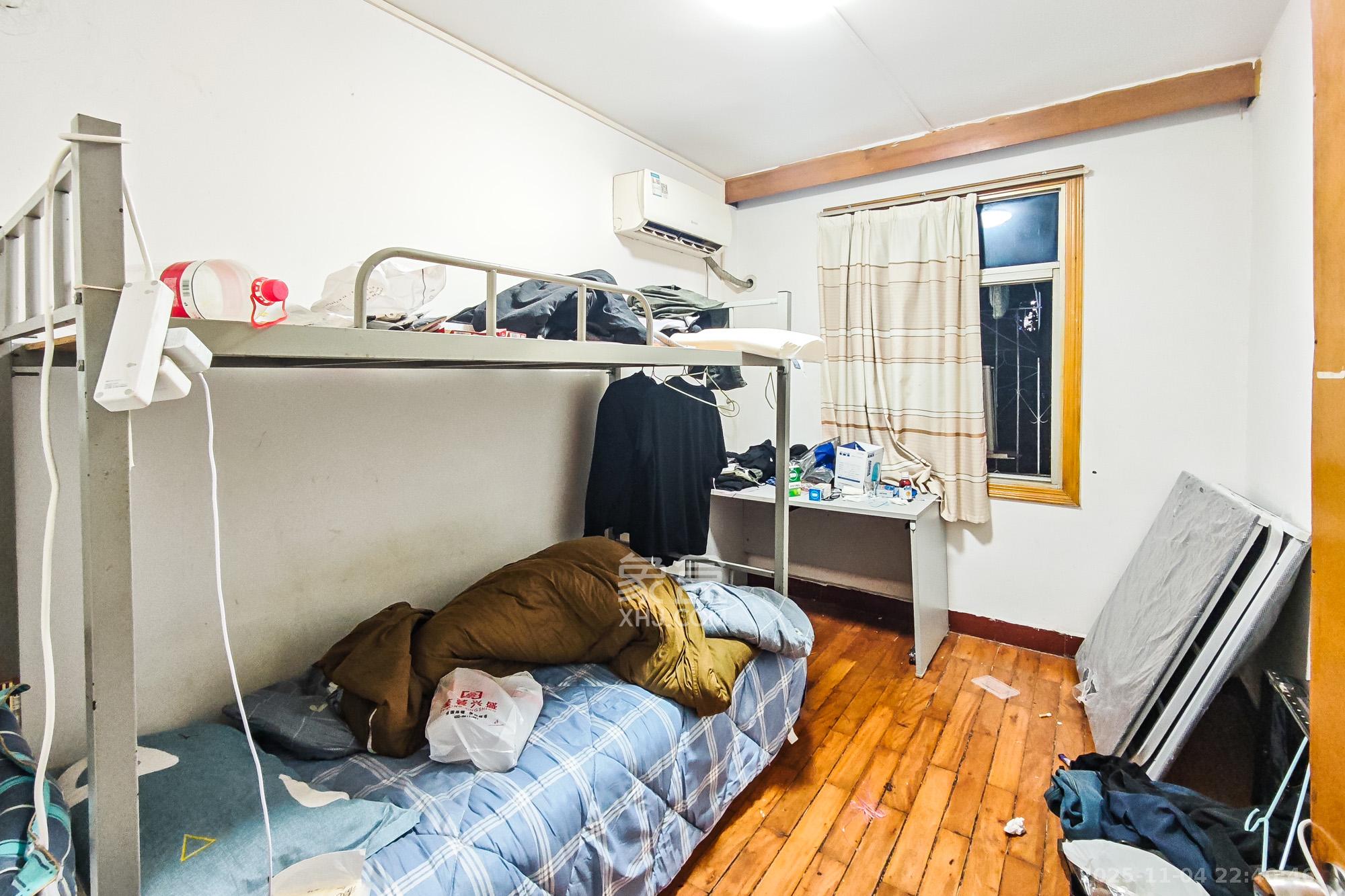 陈家湖小区 3室1厅1卫 80.0万 陈家湖小区 3室1厅1卫 80.0万卧室