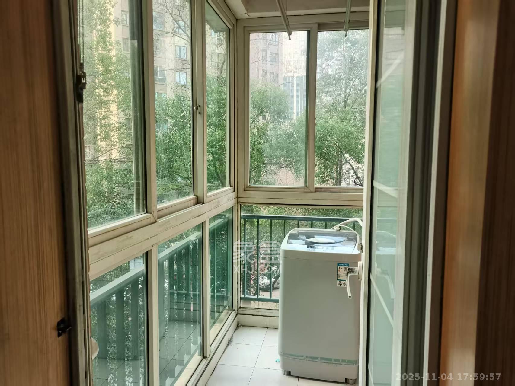 锦湘国际星城一期(锦美苑) 5室2厅2卫 3500.0元/月 锦湘国际星城一期(锦美苑) 5室2厅2卫 3500.0元/月室内图