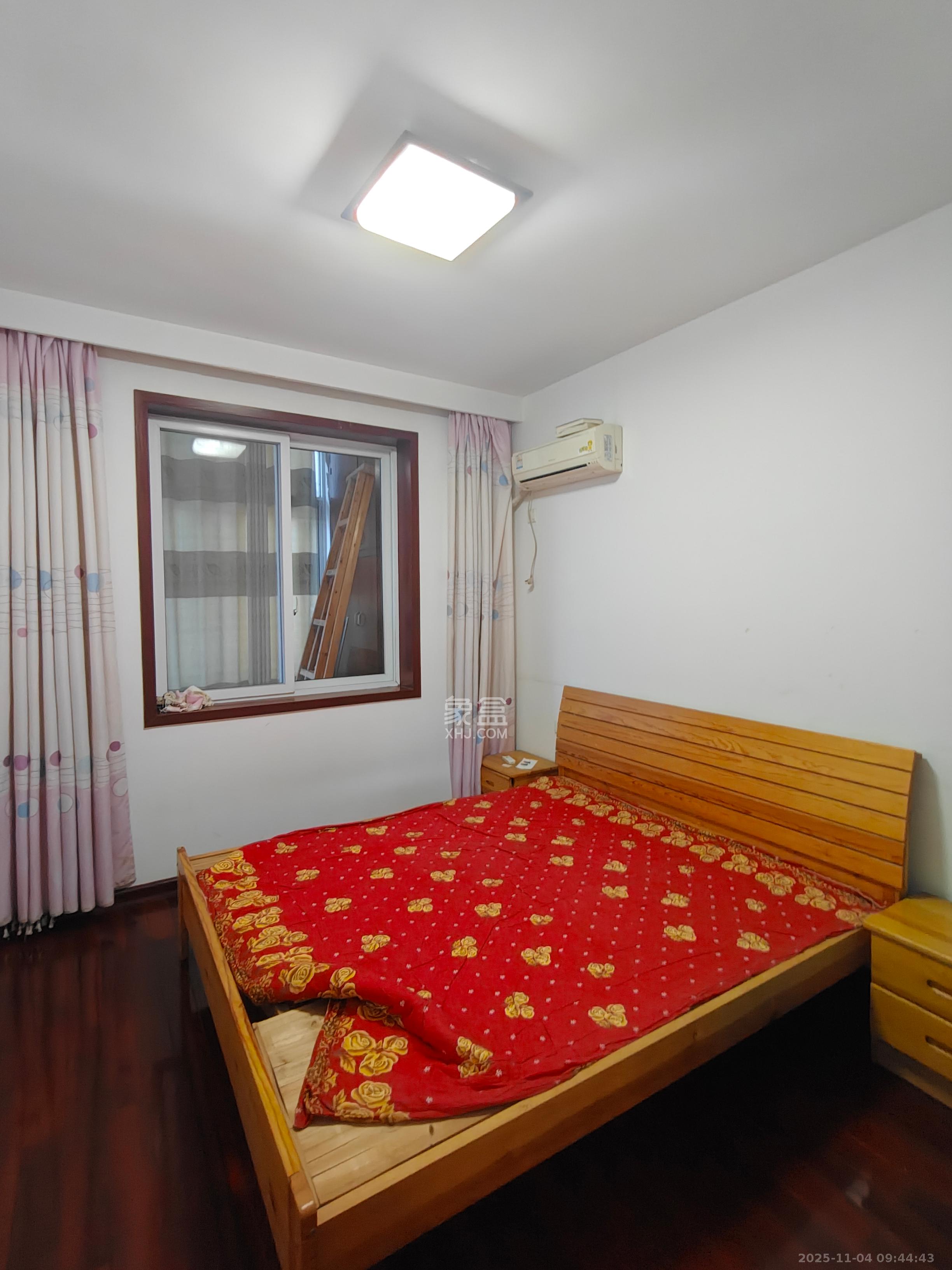 双龙警苑 3室2厅1卫 1000.0元/月 双龙警苑 3室2厅1卫 1000.0元/月室内图