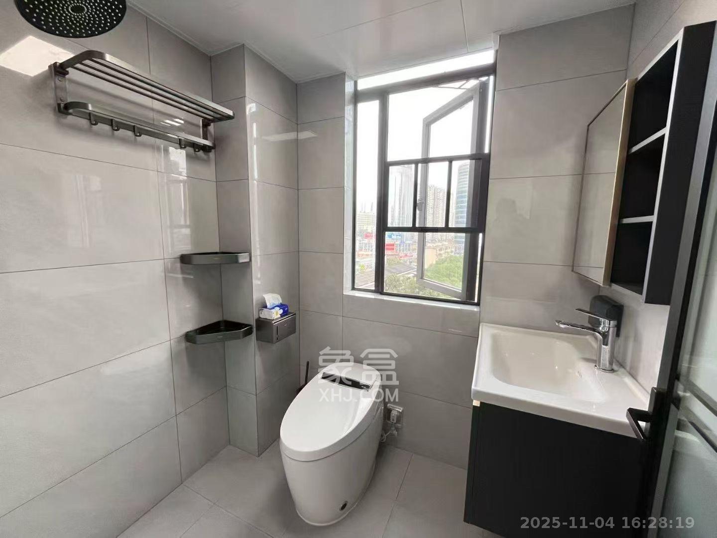 兴威帕克水岸  1室1厅1卫    1600.0元/月室内图