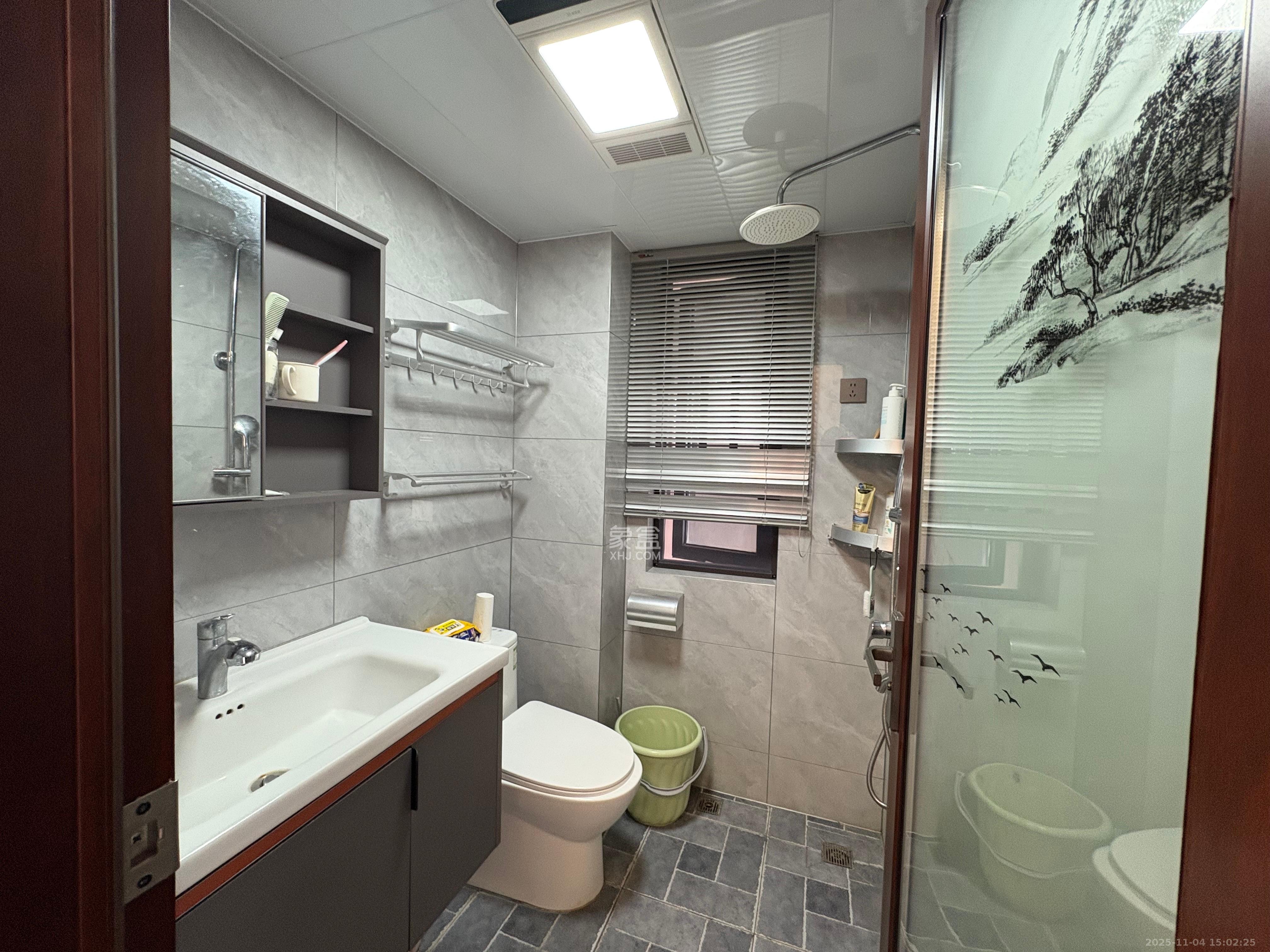 新长海广场 3室1厅1卫 2400.0元/月 新长海广场 3室1厅1卫 2400.0元/月室内图