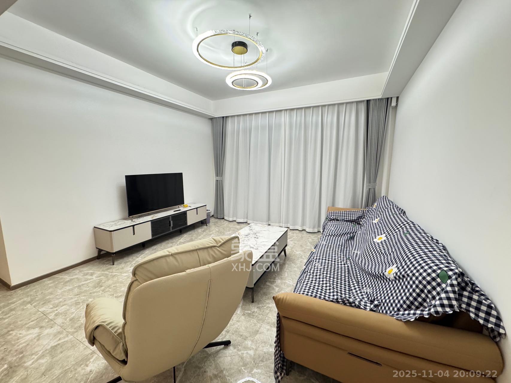 复地滨江金融中心  4室1厅2卫    4500.0元/月室内图