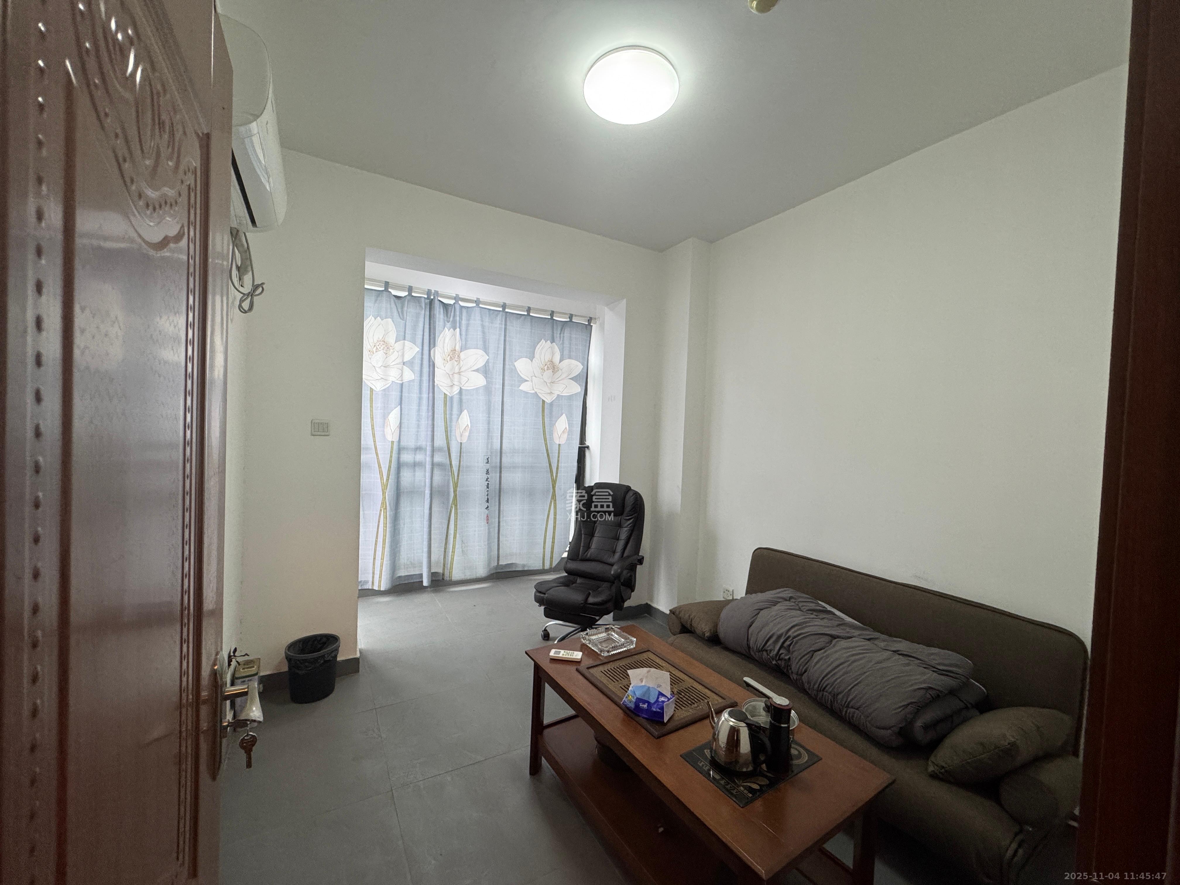 长房中庭国际(东郡华蓉广场) 2室2厅1卫 4800.0元/月 长房中庭国际(东郡华蓉广场) 2室2厅1卫 4800.0元/月室内图