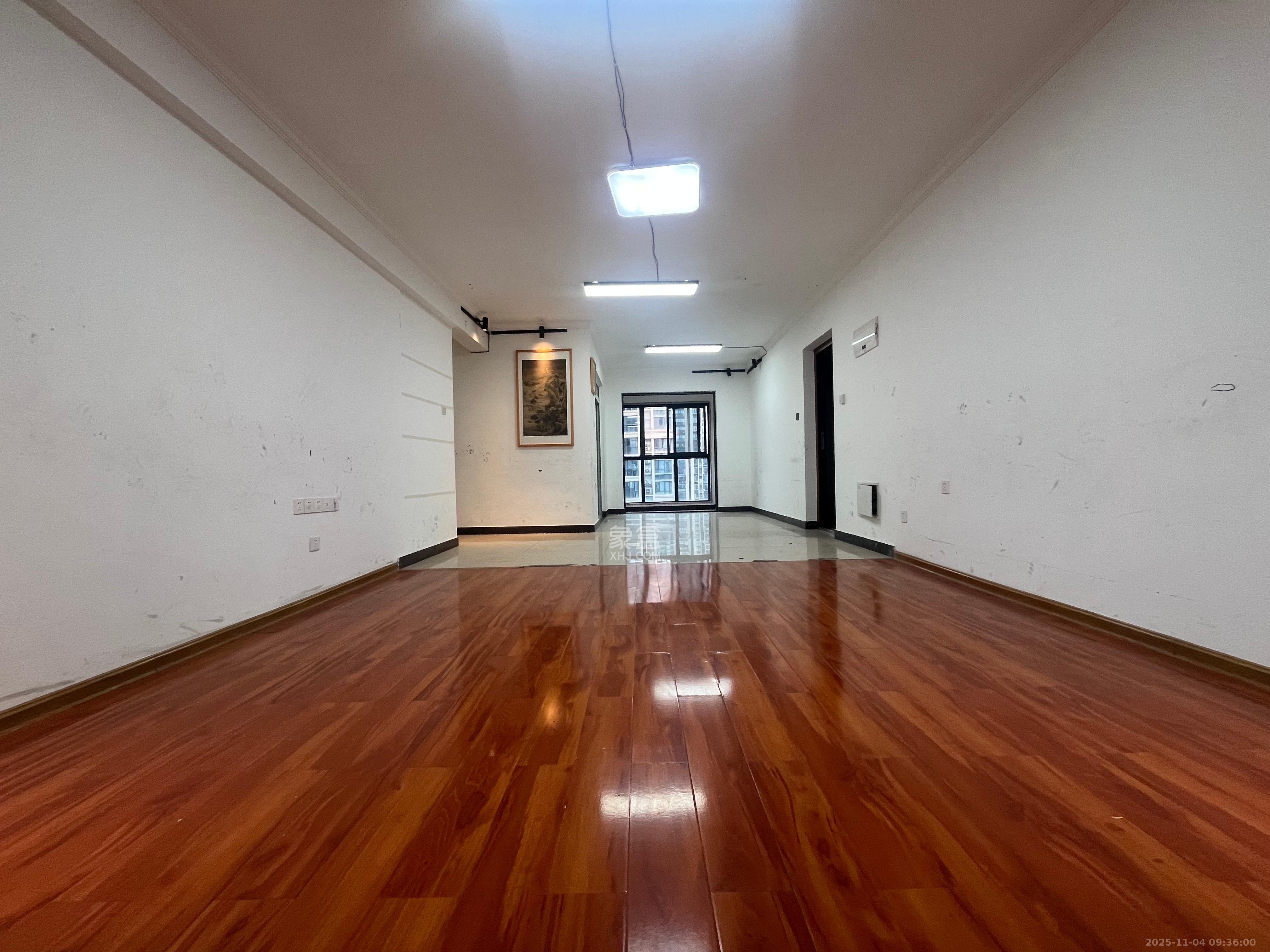 明昇壹城(明昇时代广场)一期 4室2厅2卫 3200.0元/月 明昇壹城(明昇时代广场)一期 4室2厅2卫 3200.0元/月室内图