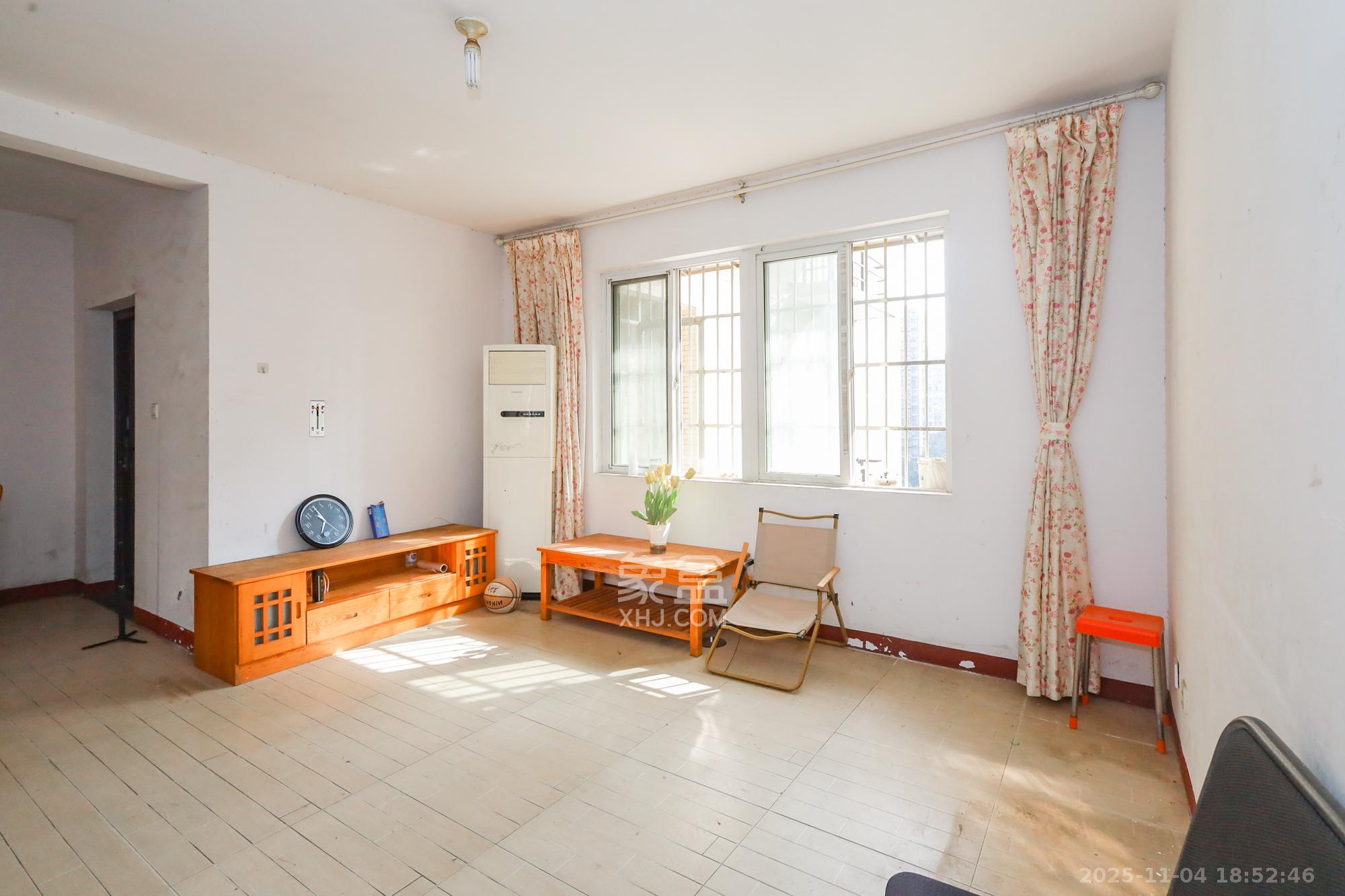 谷山庭院一期  3室2厅1卫    49.8万