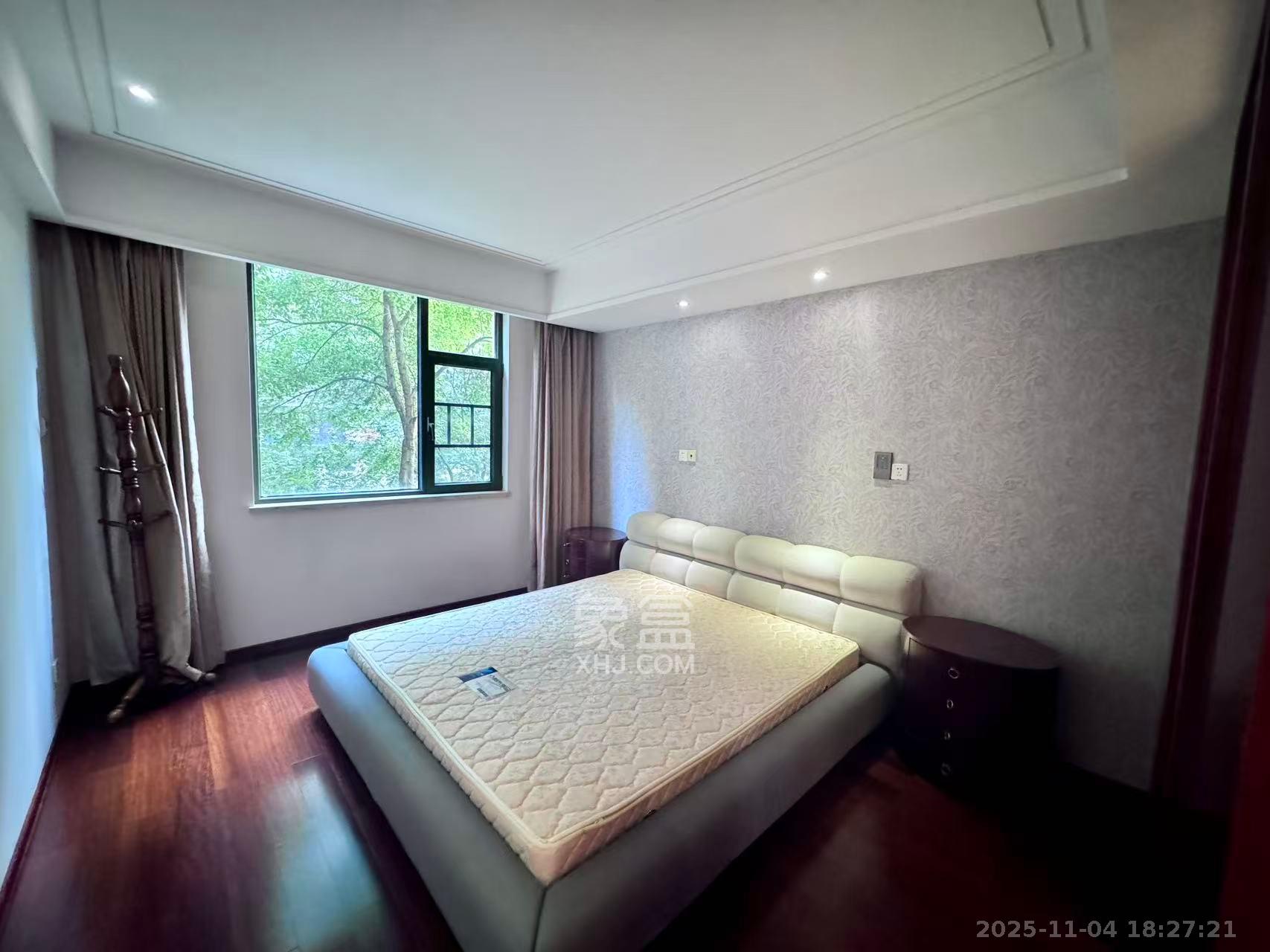 运达中央广场一、二期  2室2厅2卫    6500.0元/月室内图