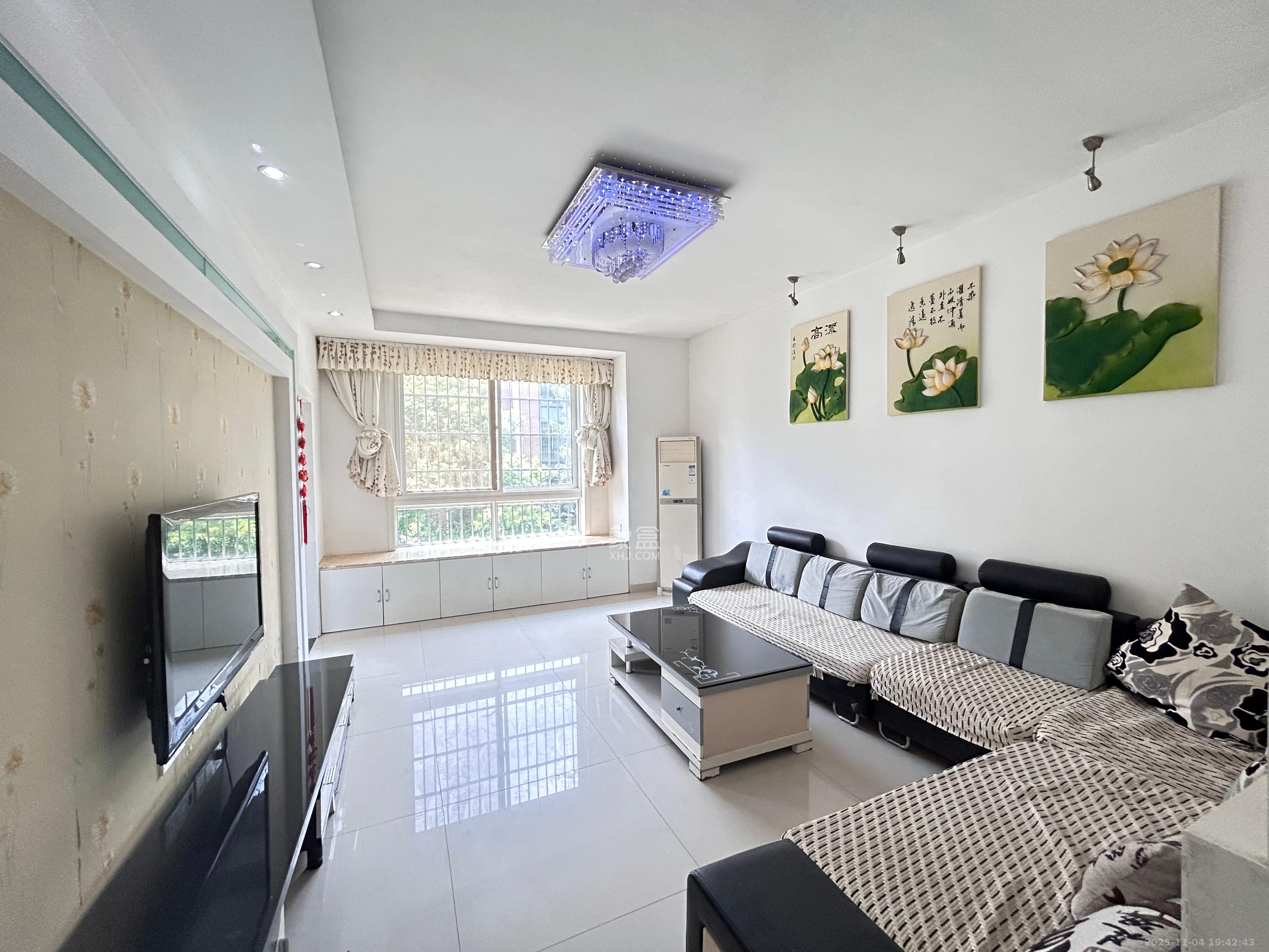 山水湾  3室2厅0卫    1800.0元/月