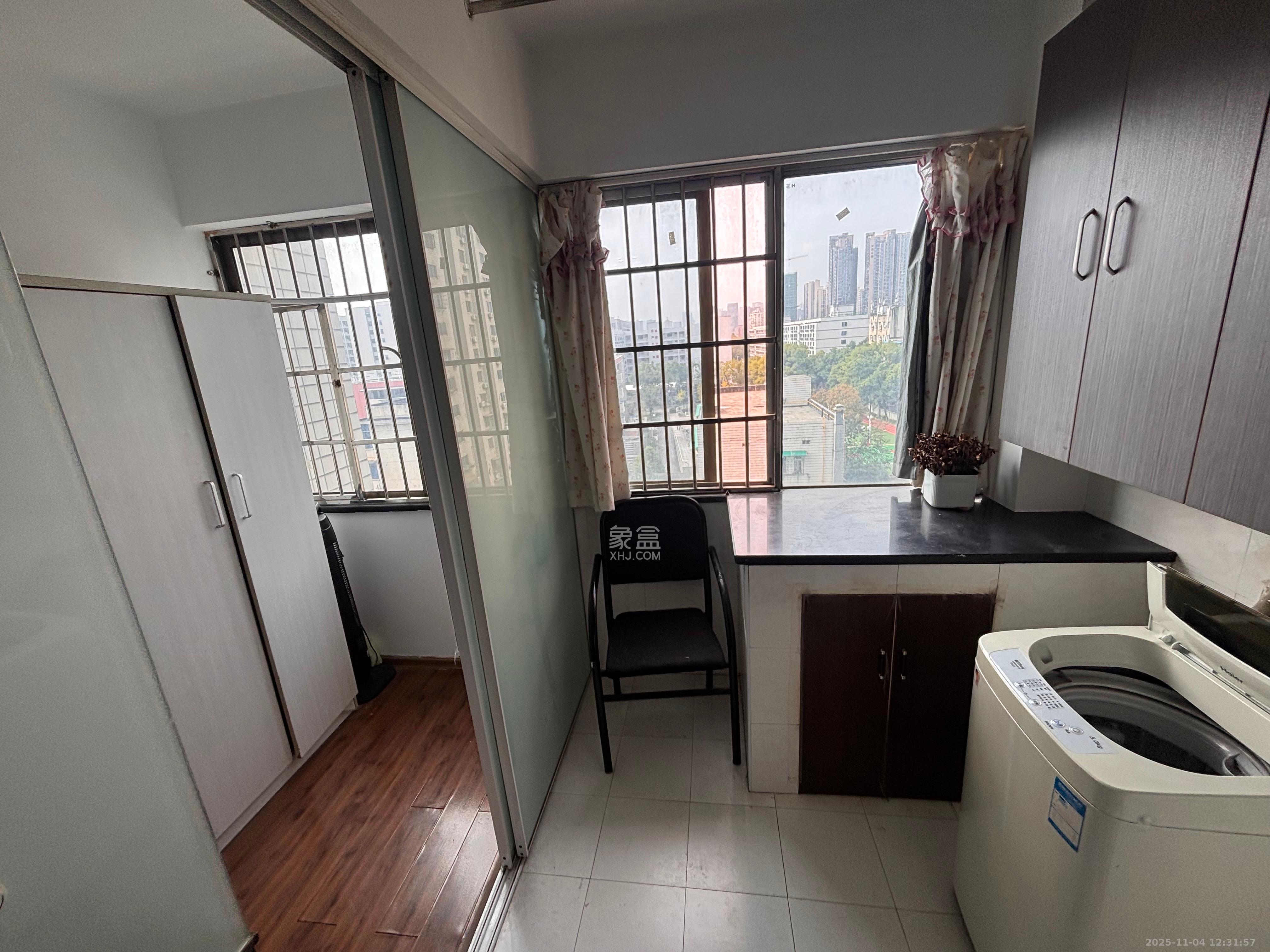 华府壹航线  1室1厅1卫    1400.0元/月室内图