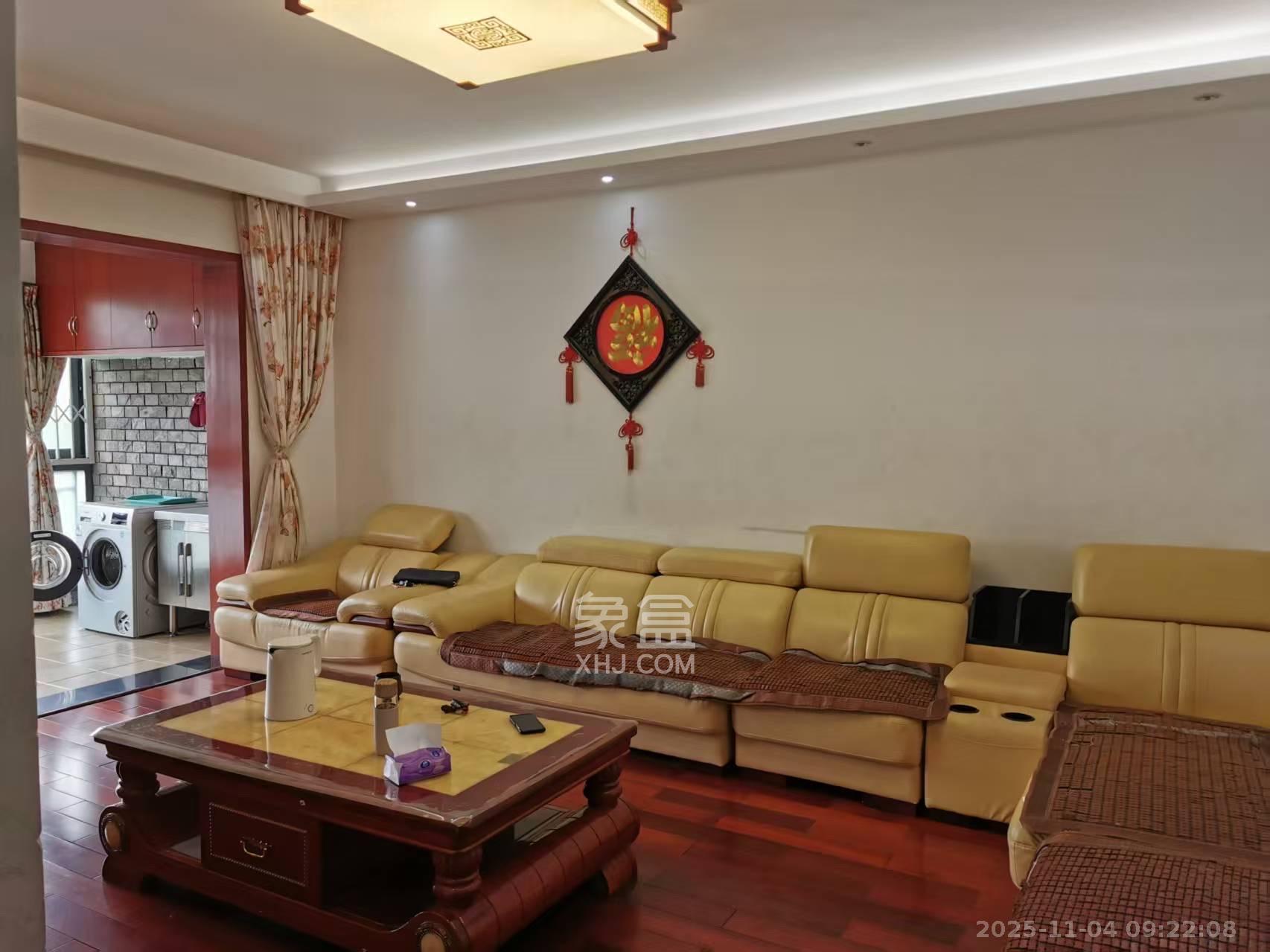 锦绣世纪  4室2厅1卫    3500.0元/月