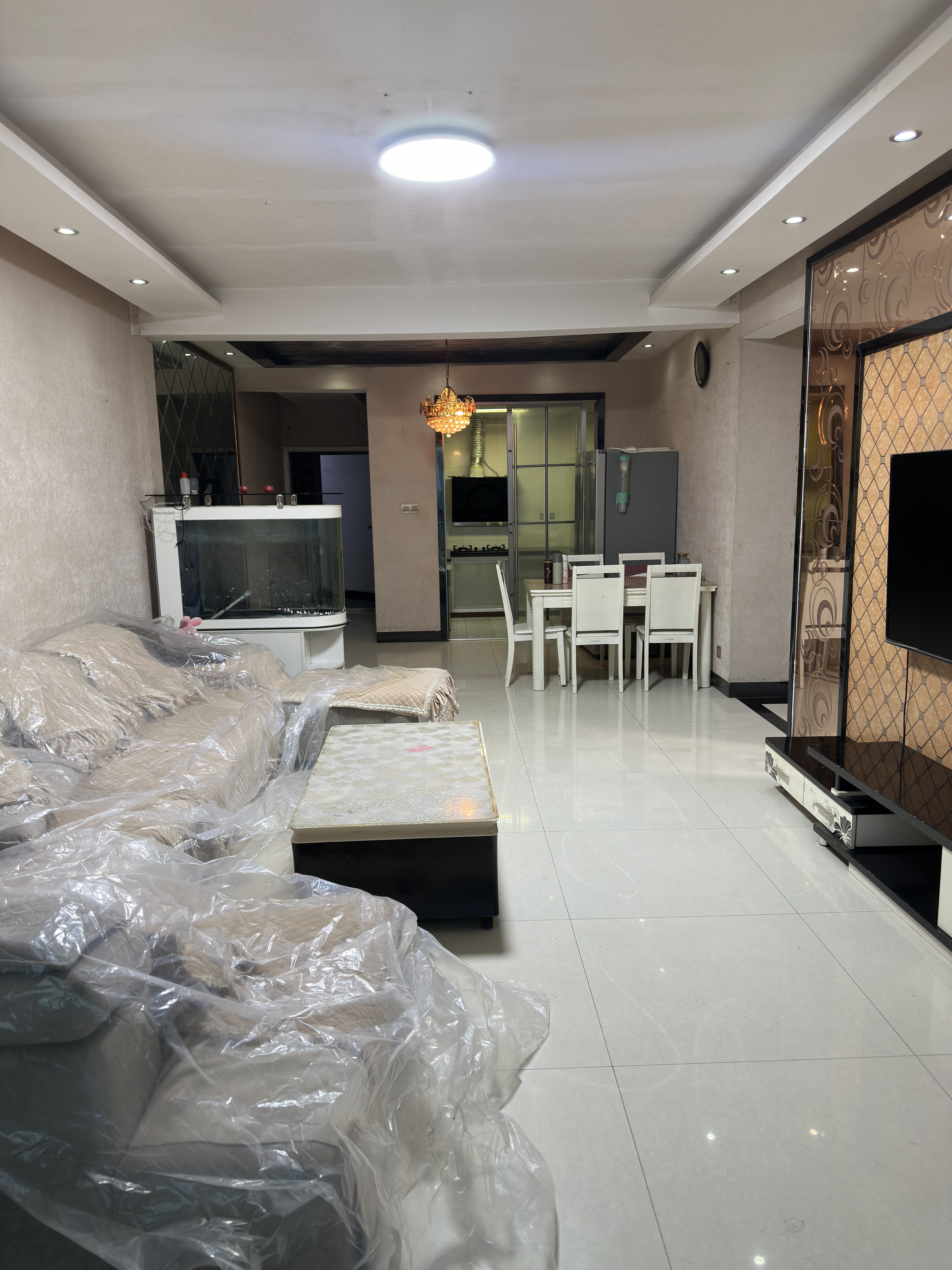 锦绣雁城 3室2厅2卫 1500.0元/月 锦绣雁城 3室2厅2卫 1500.0元/月室内图