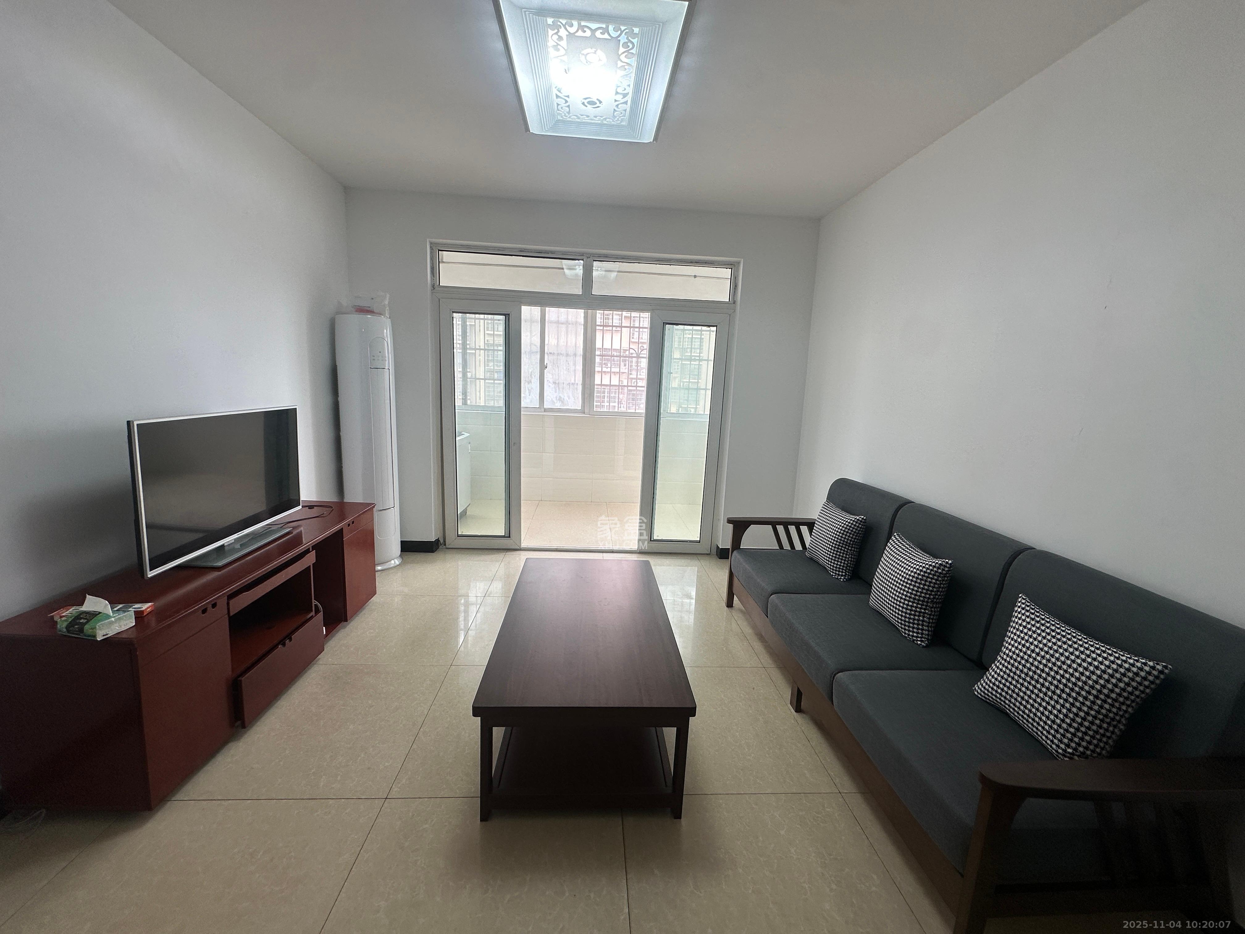 黎郡新宇太和园  2室1厅1卫    1700.0元/月室内图1