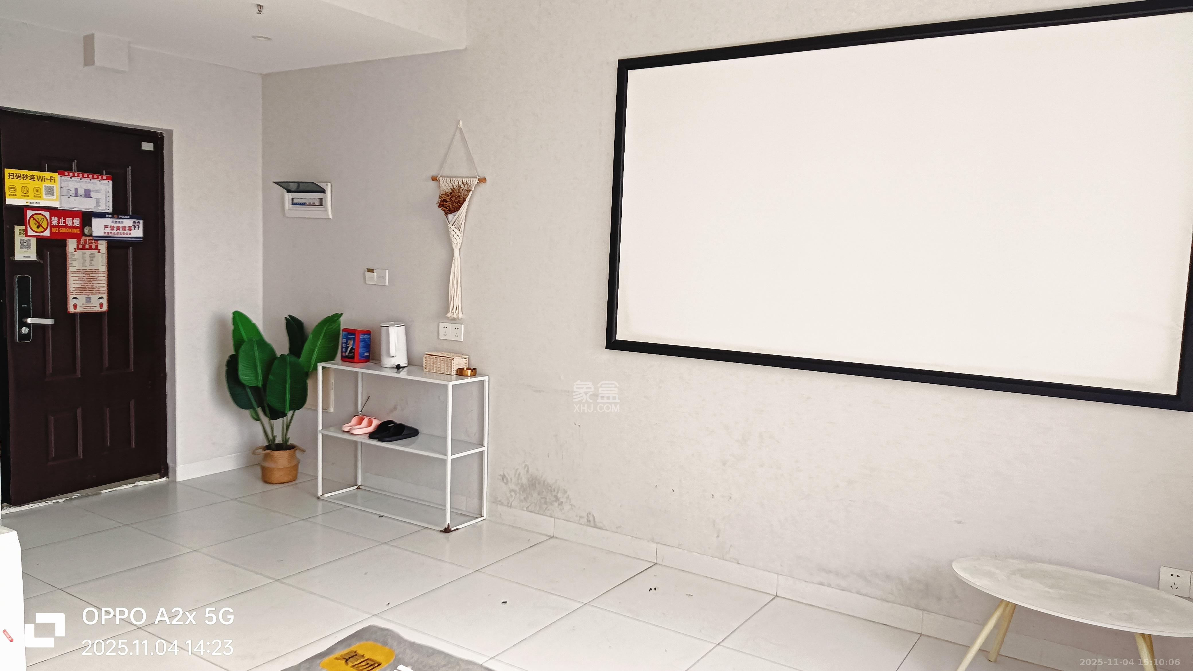 洋湖时代 1室1厅1卫 900.0元/月 洋湖时代 1室1厅1卫 900.0元/月室内图