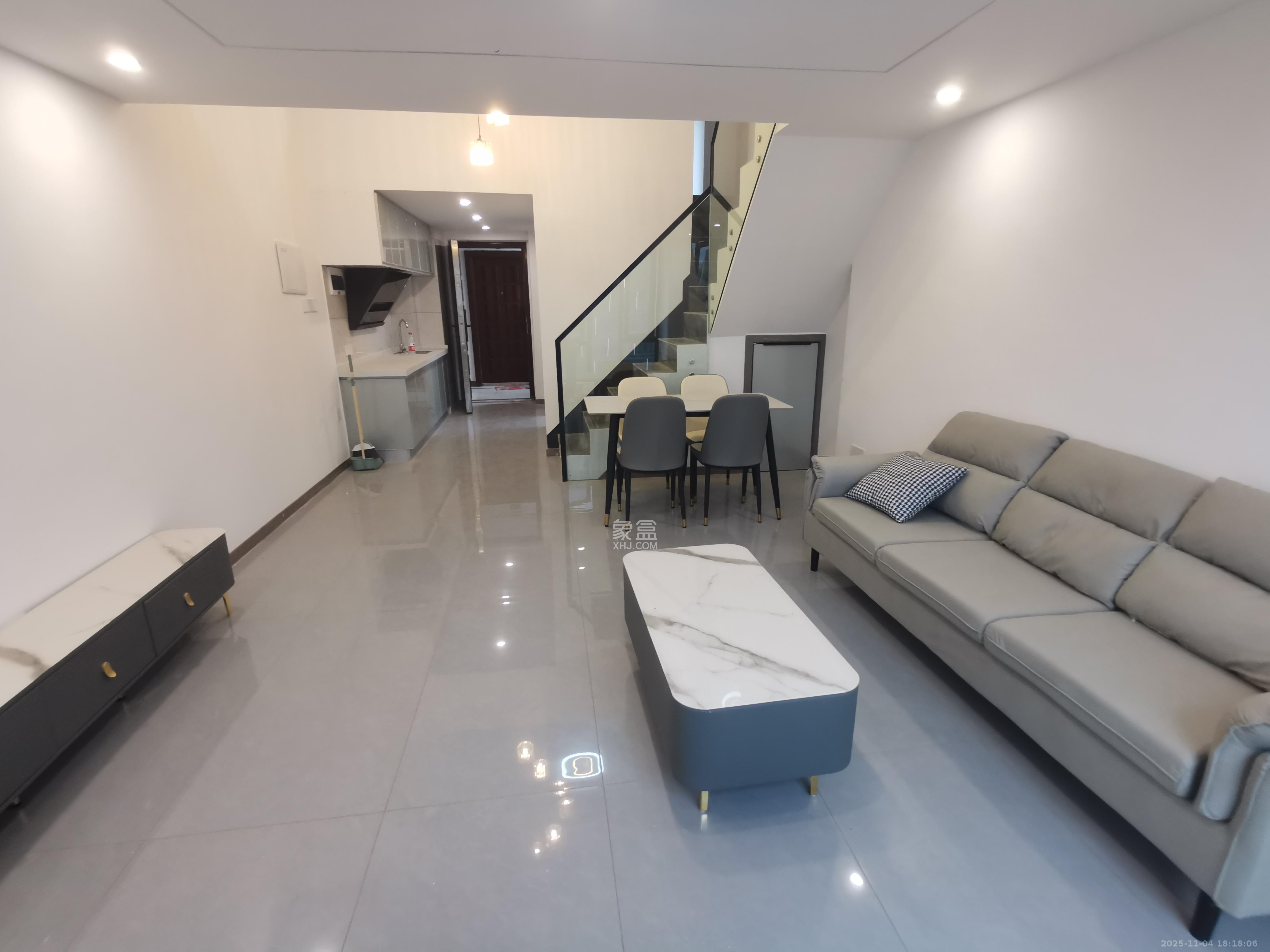 嘉宇银杉（嘉宇西苑）  2室1厅0卫    1800.0元/月室内图